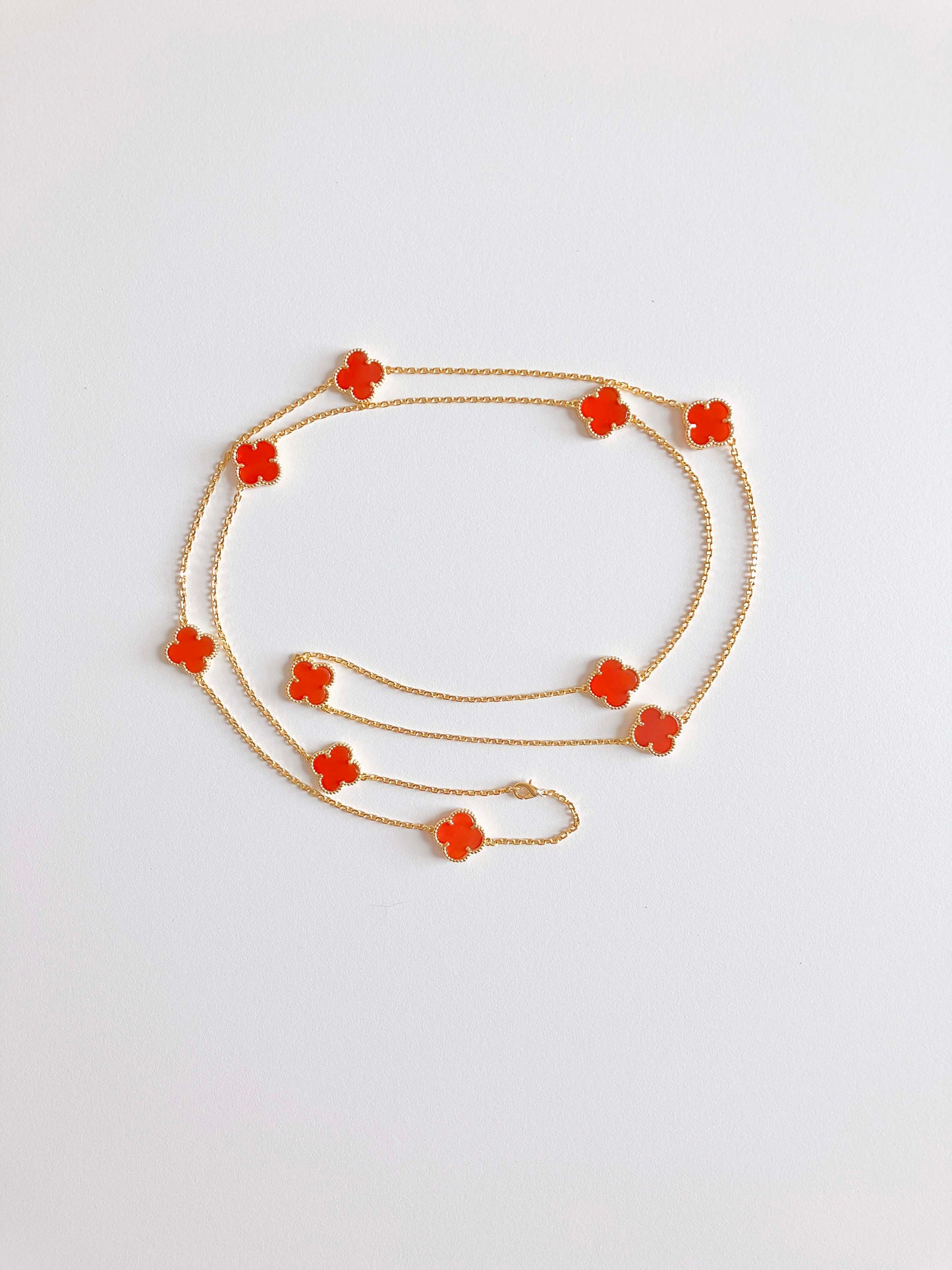Amber Quatrefoil Rope Necklace in Gold