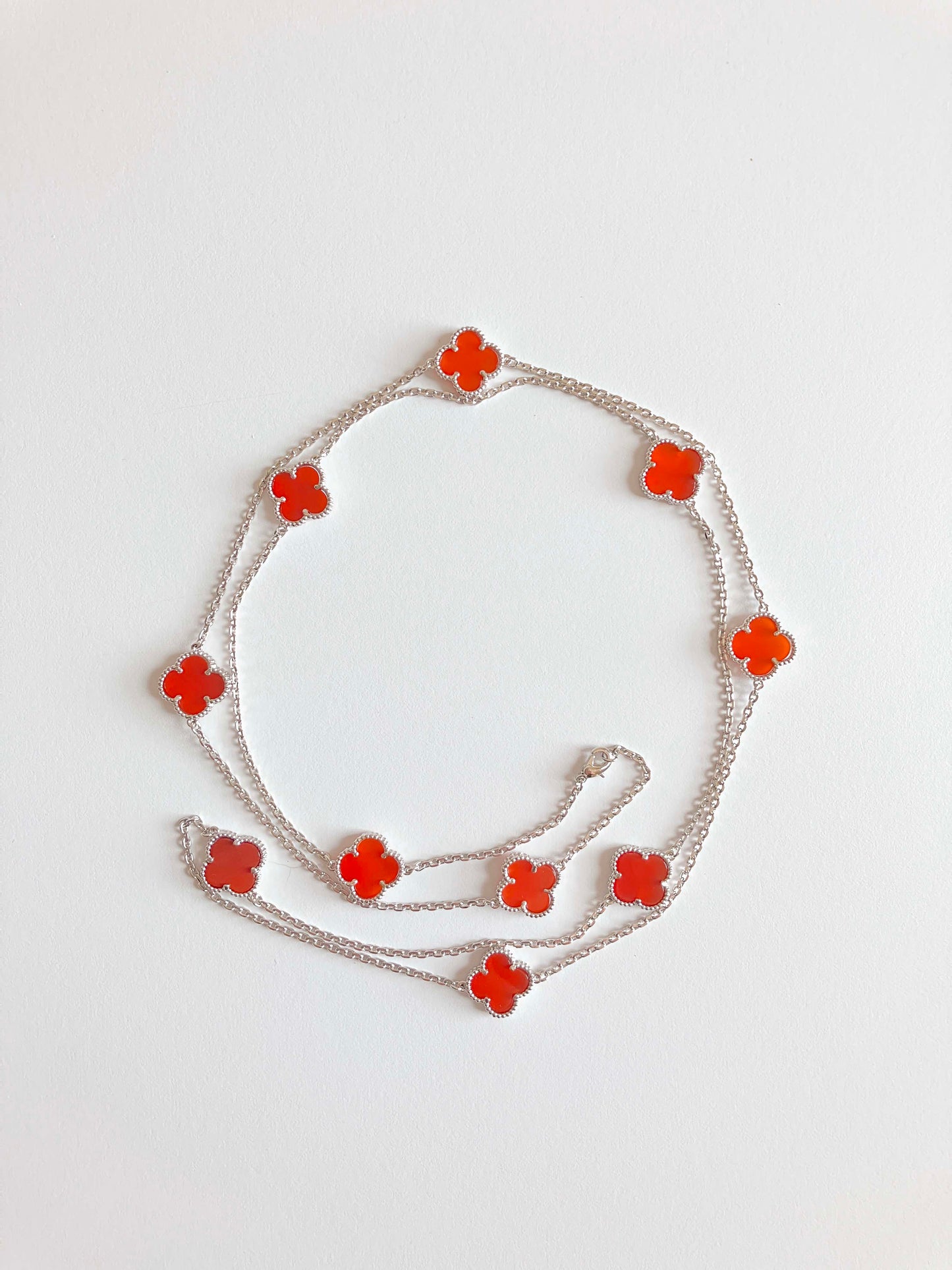 Amber Quatrefoil Rope Necklace in Silver