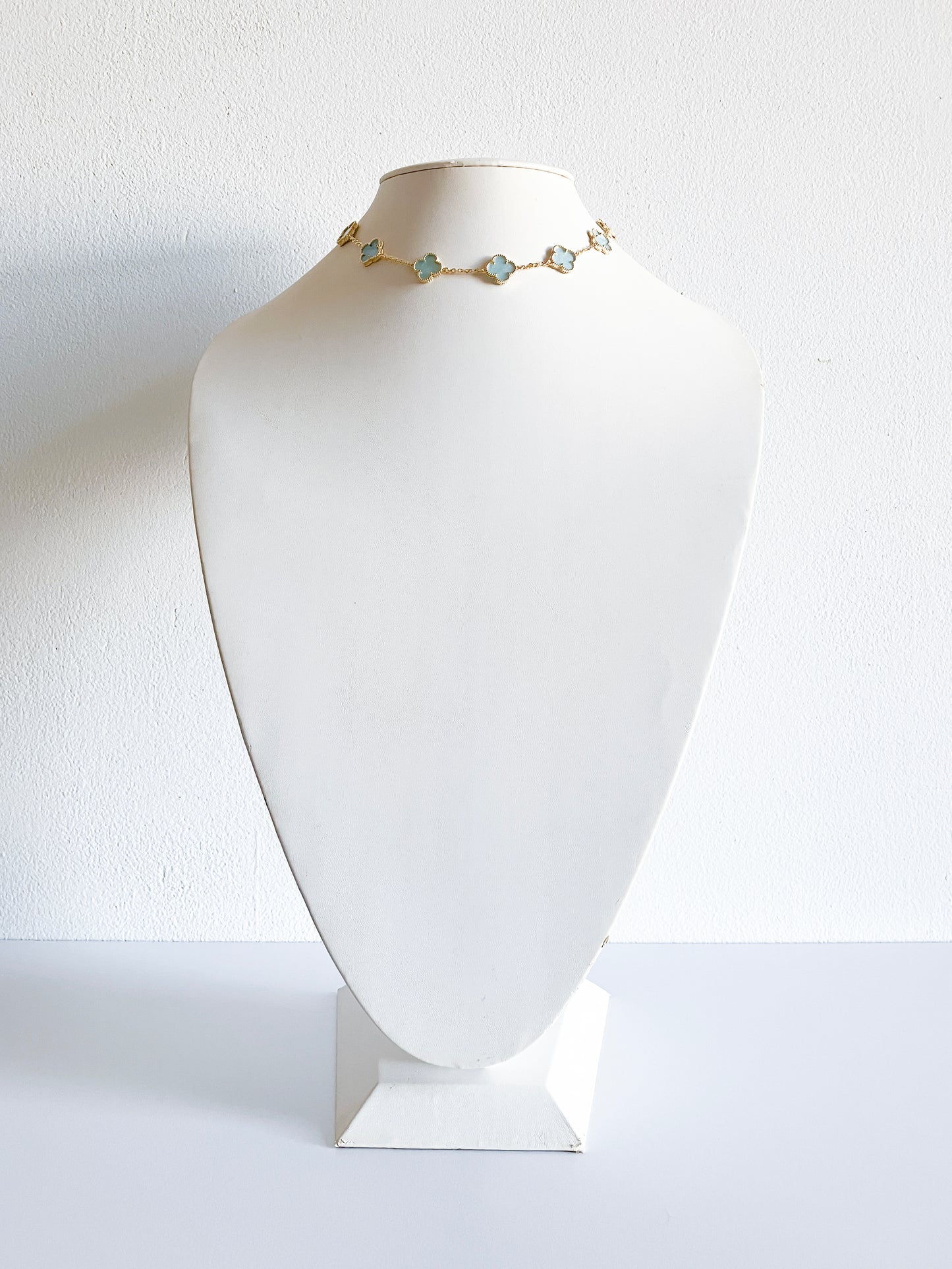 Blue Mother of Pearl Quatrefoil Choker in Gold