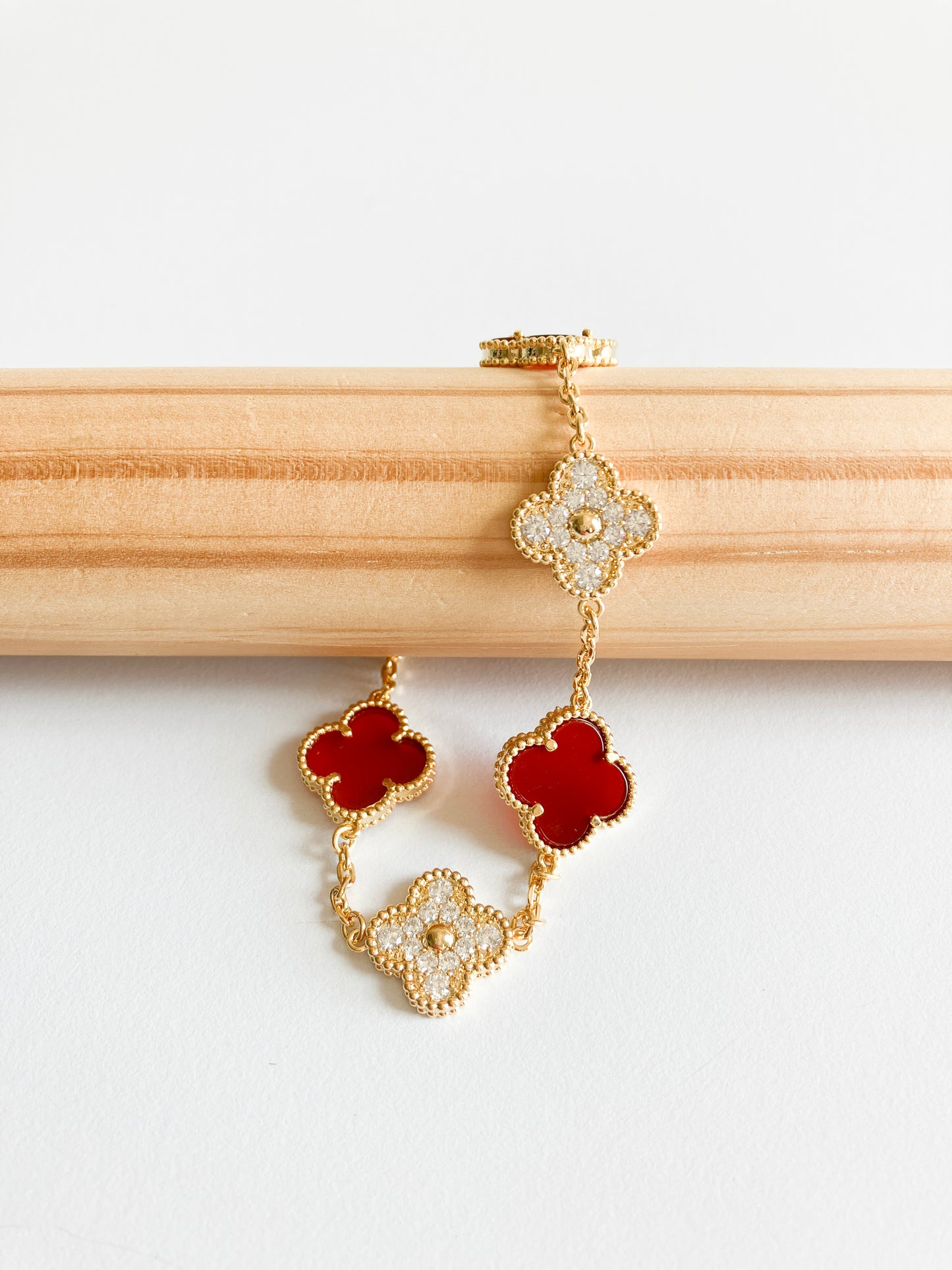 Cubic Zirconia and Carnelian Demi Quatrefoil Bracelet in Gold