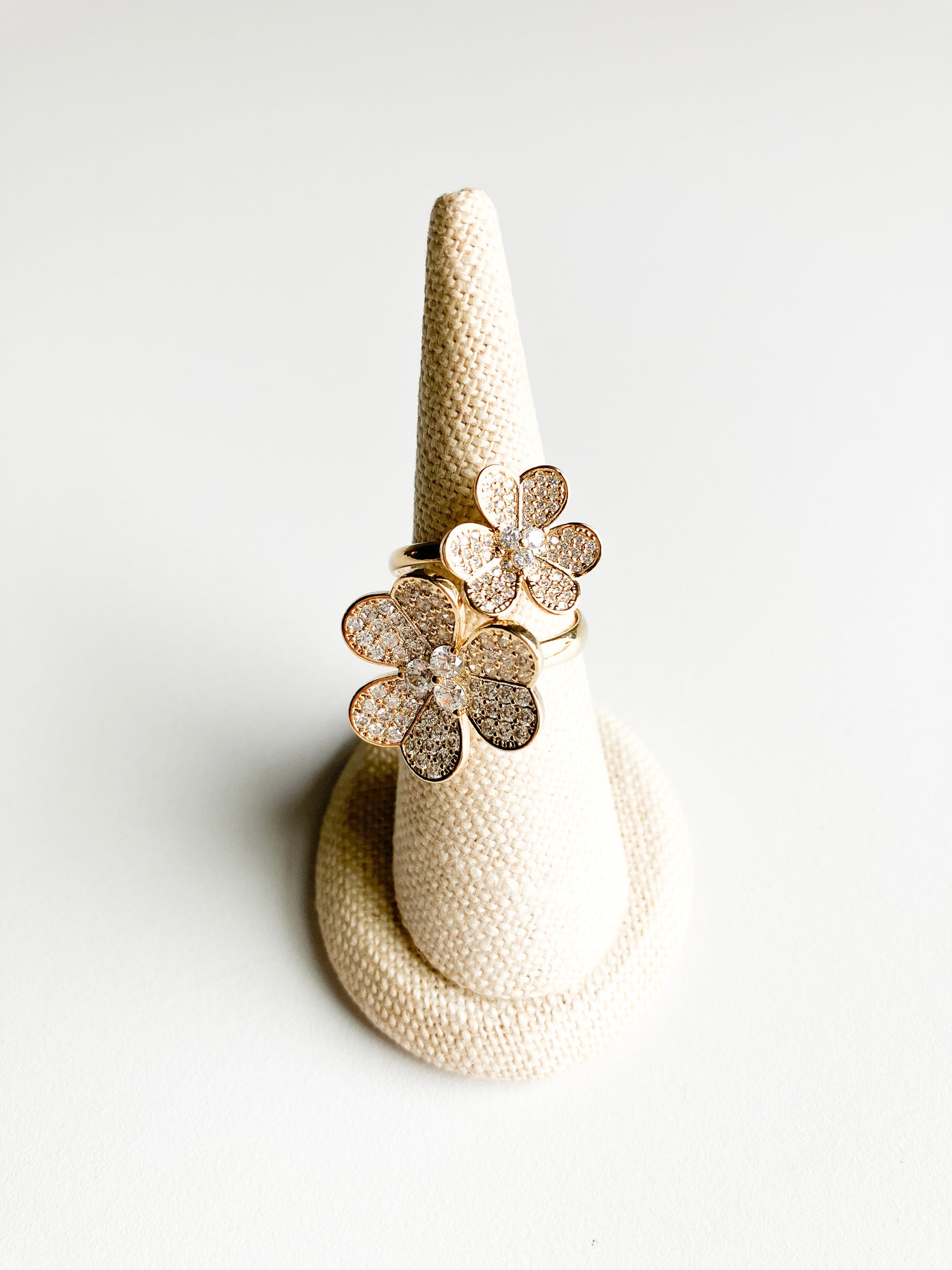 Cubic Zirconia Clover Ring in Gold