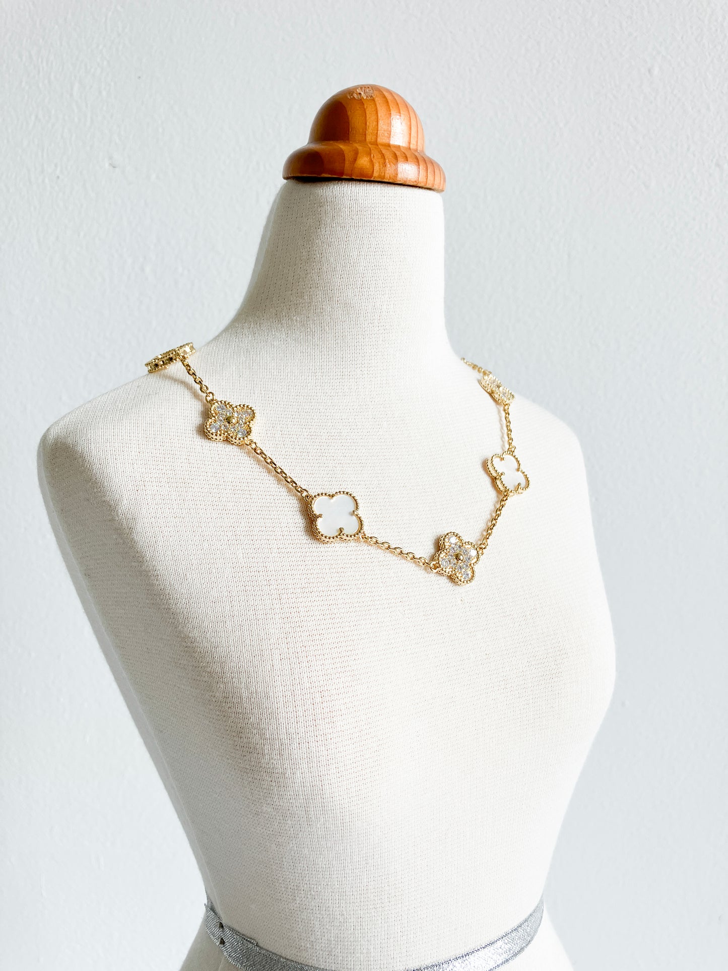 Cubic Zirconia and Mother of Pearl Quatrefoil Choker in Gold