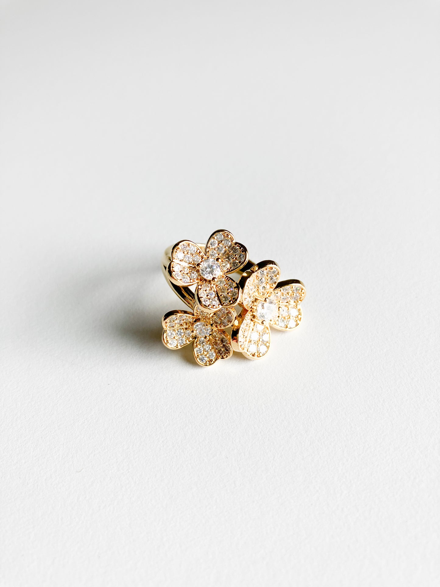 Cubic Zirconia Triple Cluster Clover Ring in Gold