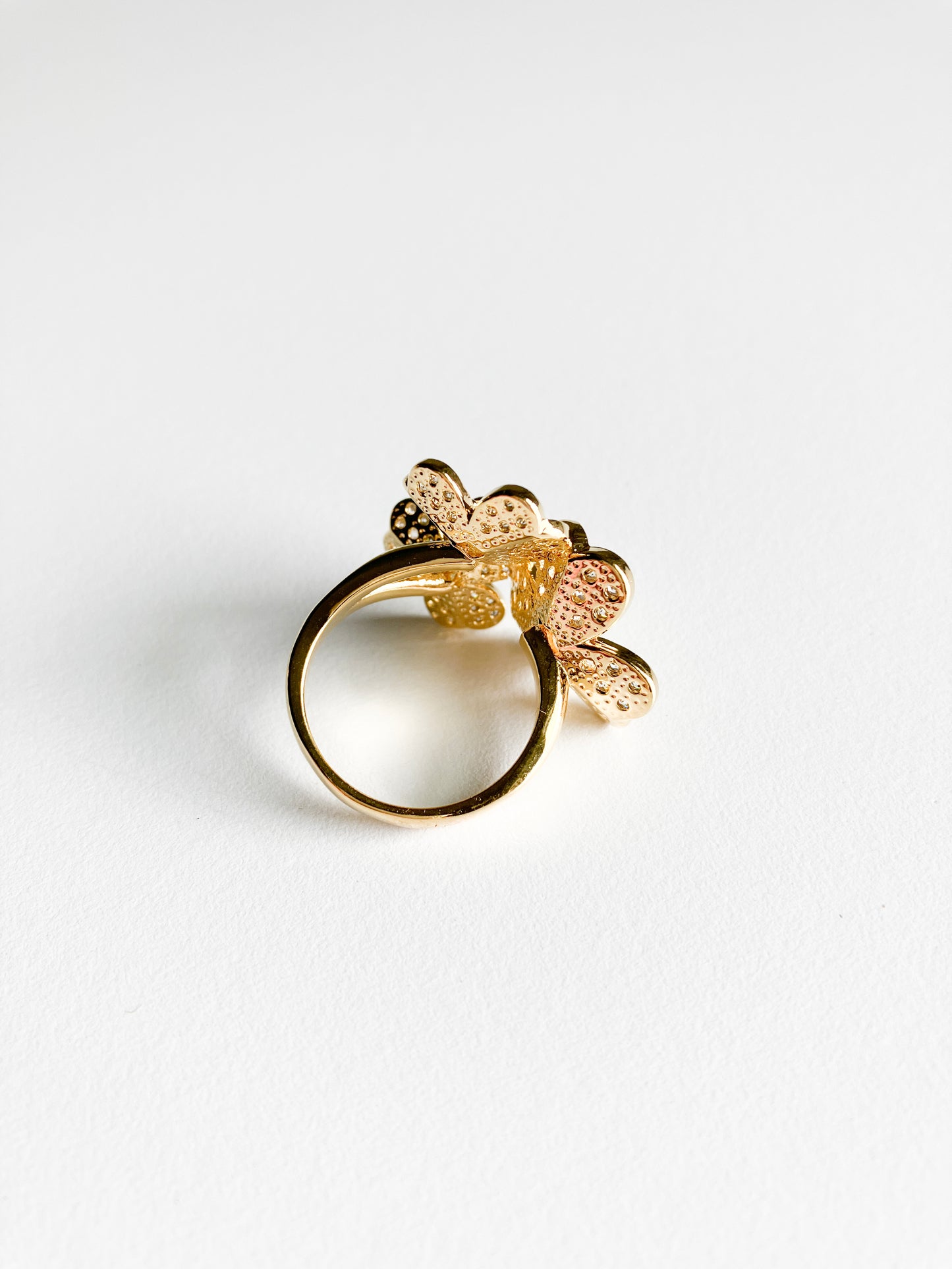 Cubic Zirconia Triple Cluster Clover Ring in Gold