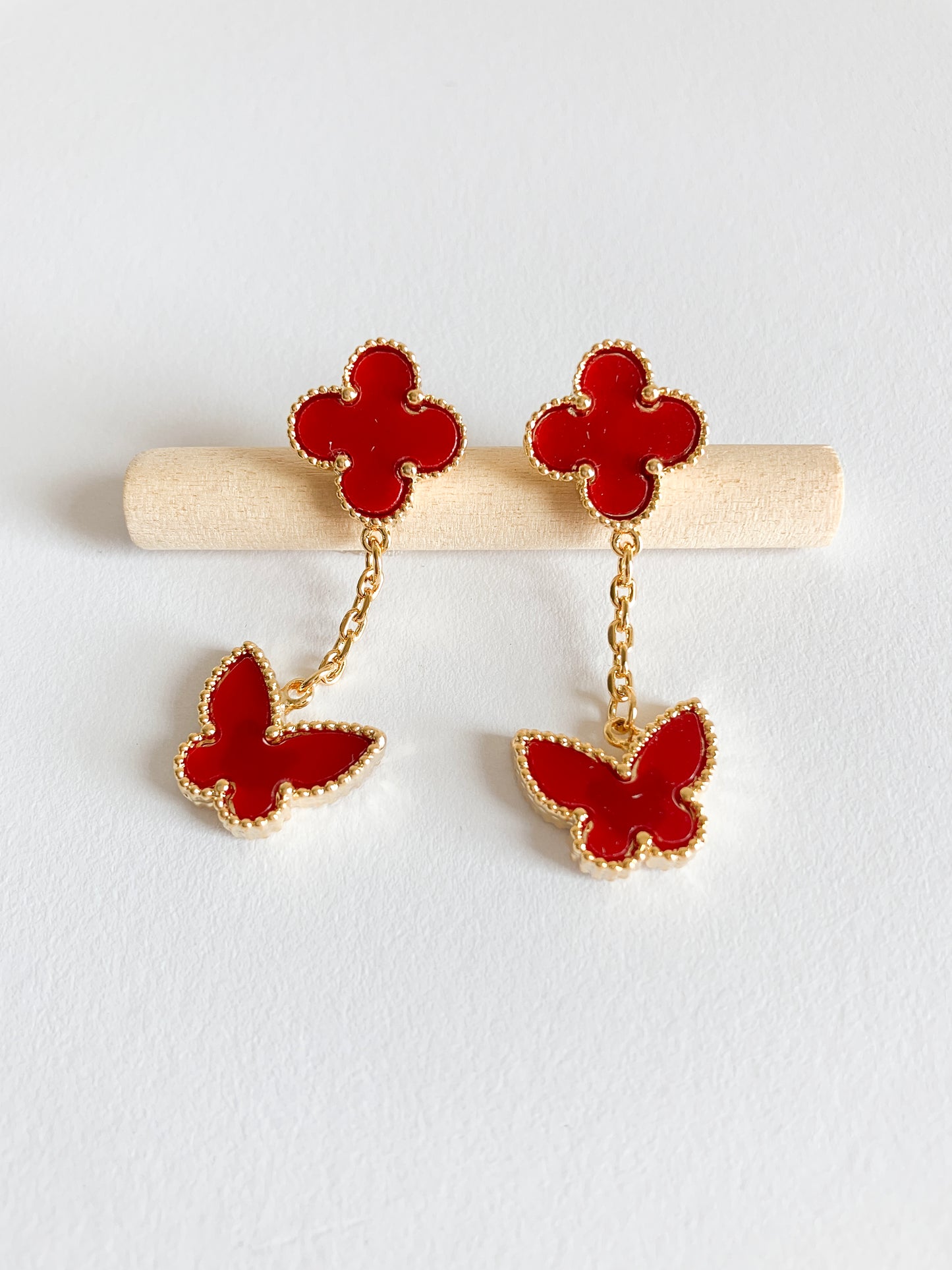 Carnelian Quatrefoil and Butterfly Drop Earrings in Gold