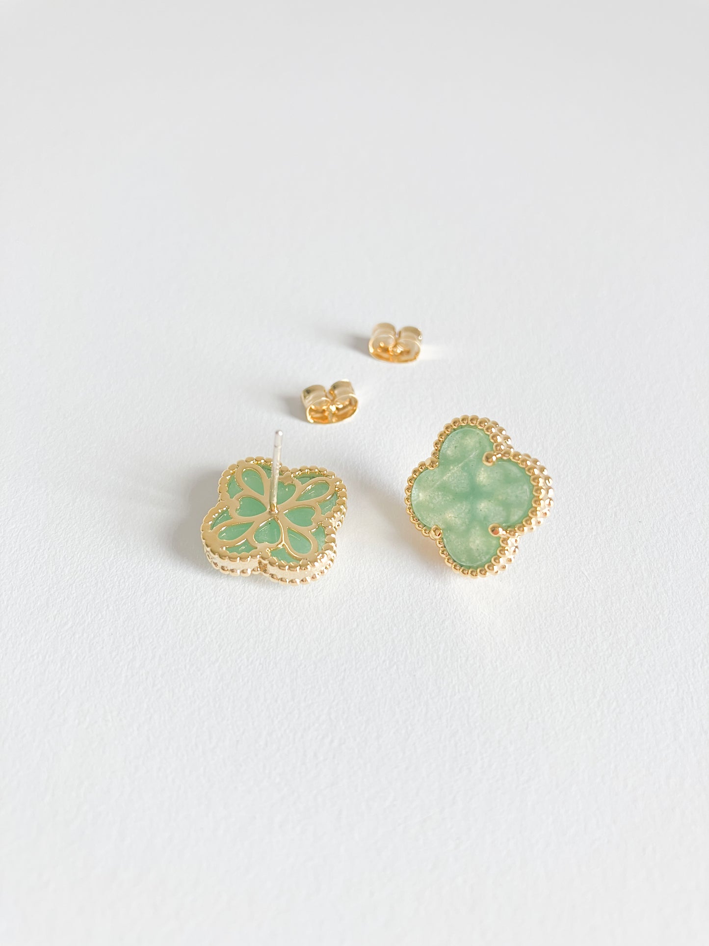 Jade Demi Quatrefoil Earrings in Gold