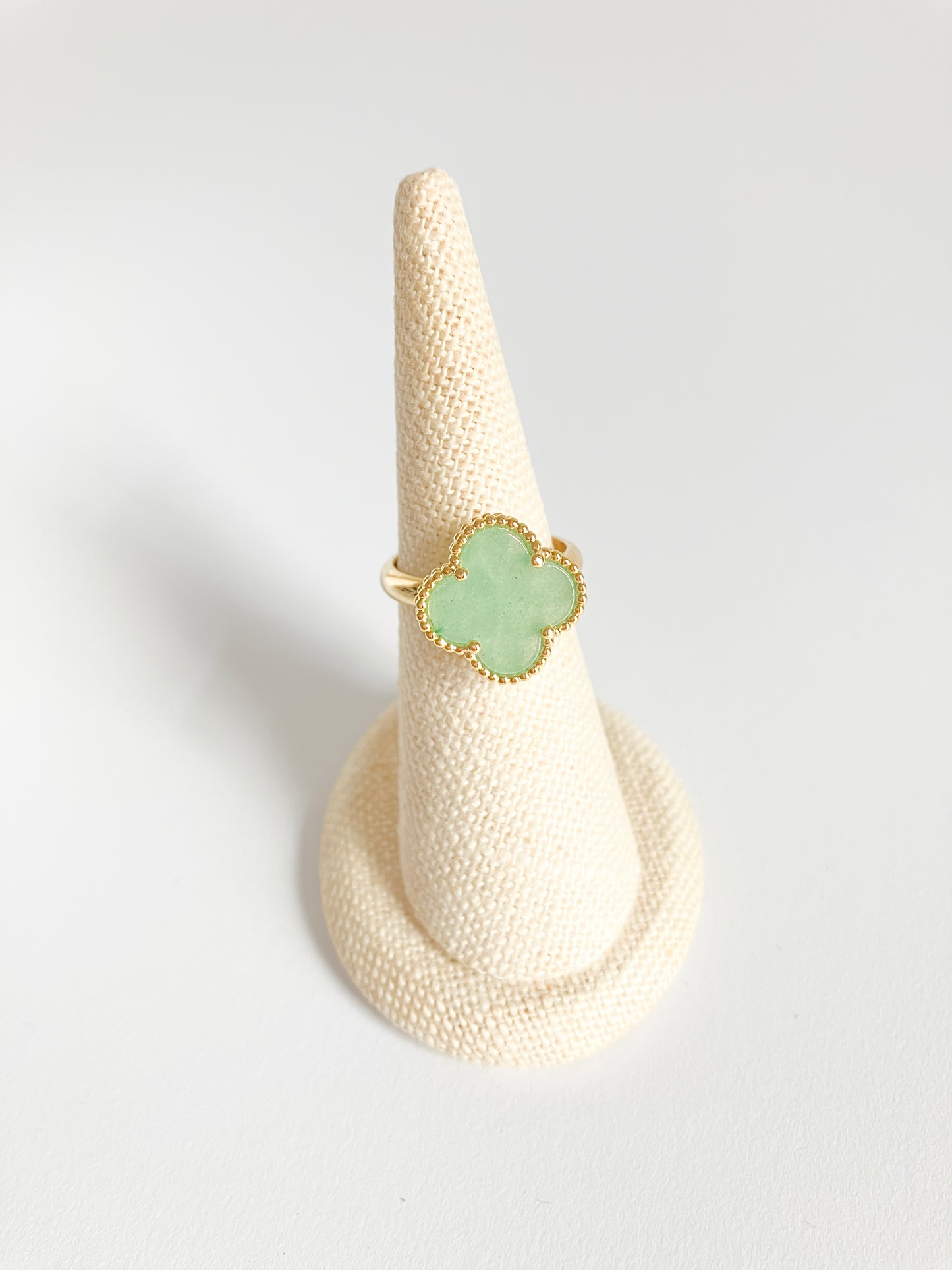 Jade Demi Quatrefoil Ring in Gold