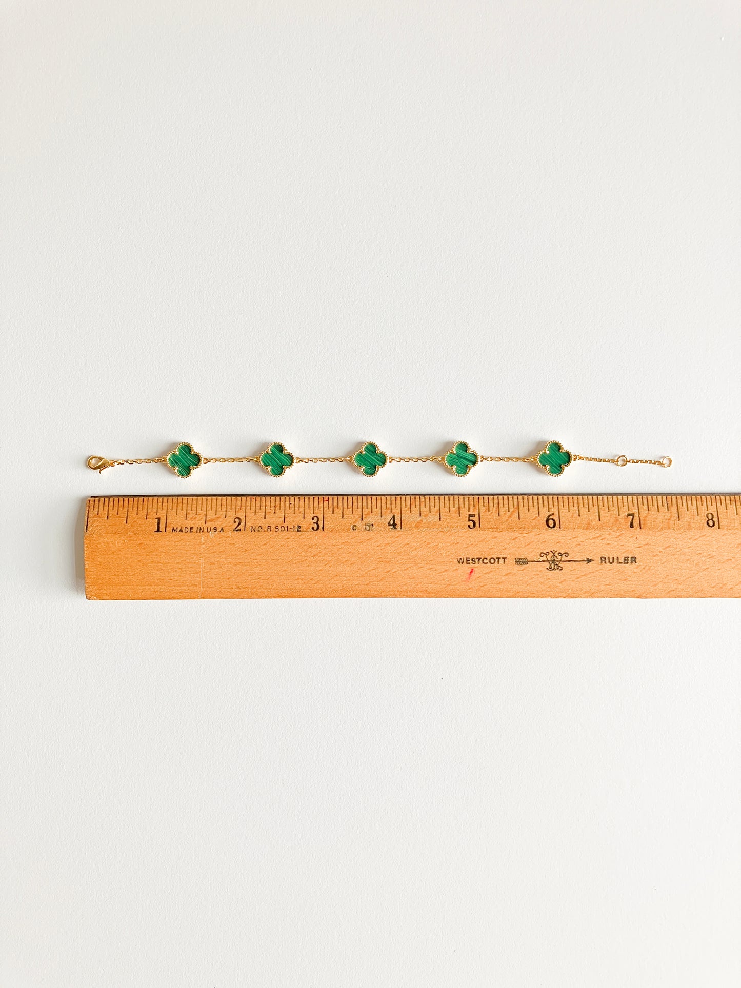 Malachite Small Quatrefoil Bracelet in Gold