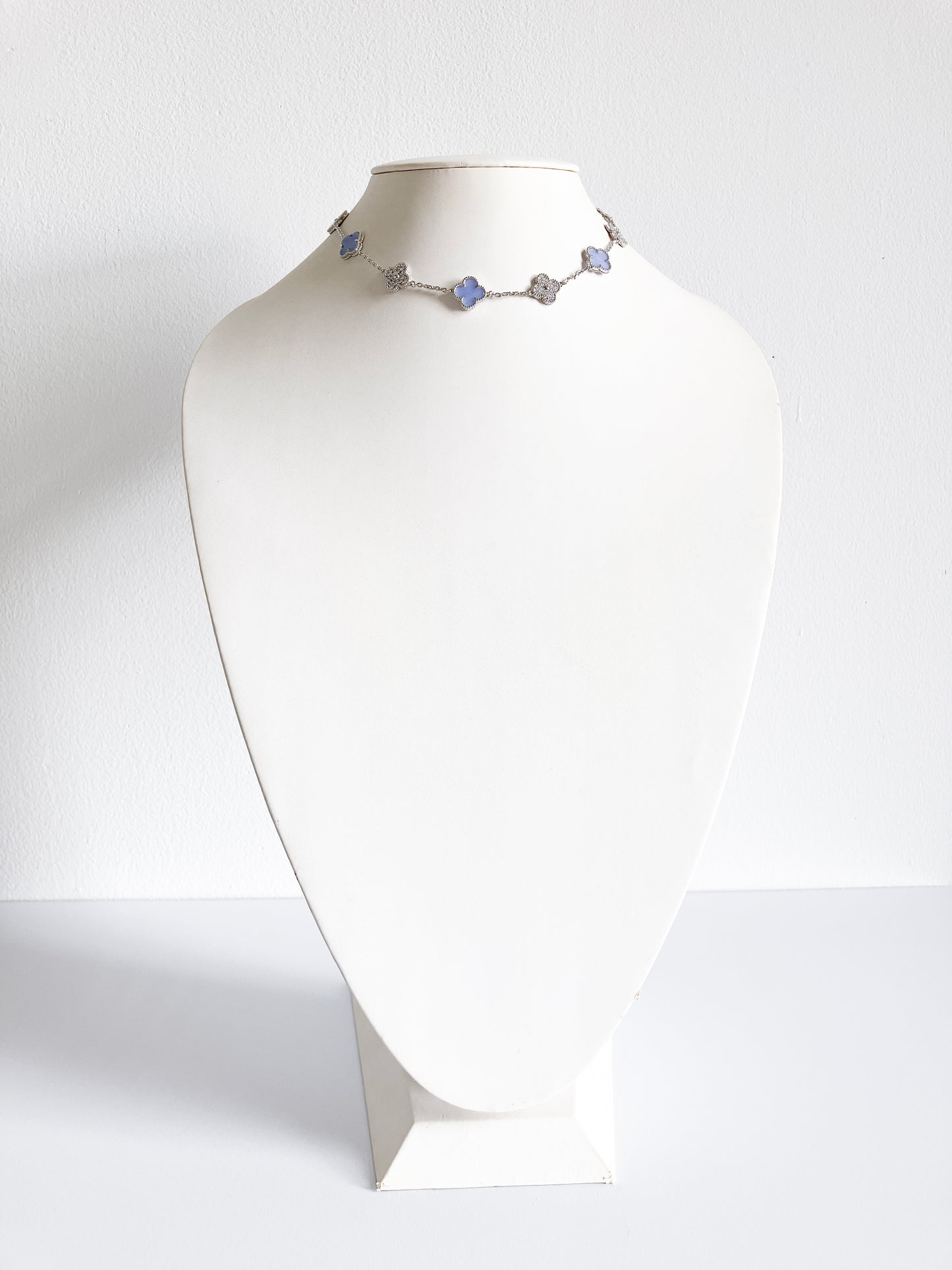 Agate and Cubic Zirconia Quatrefoil Necklace in Silver