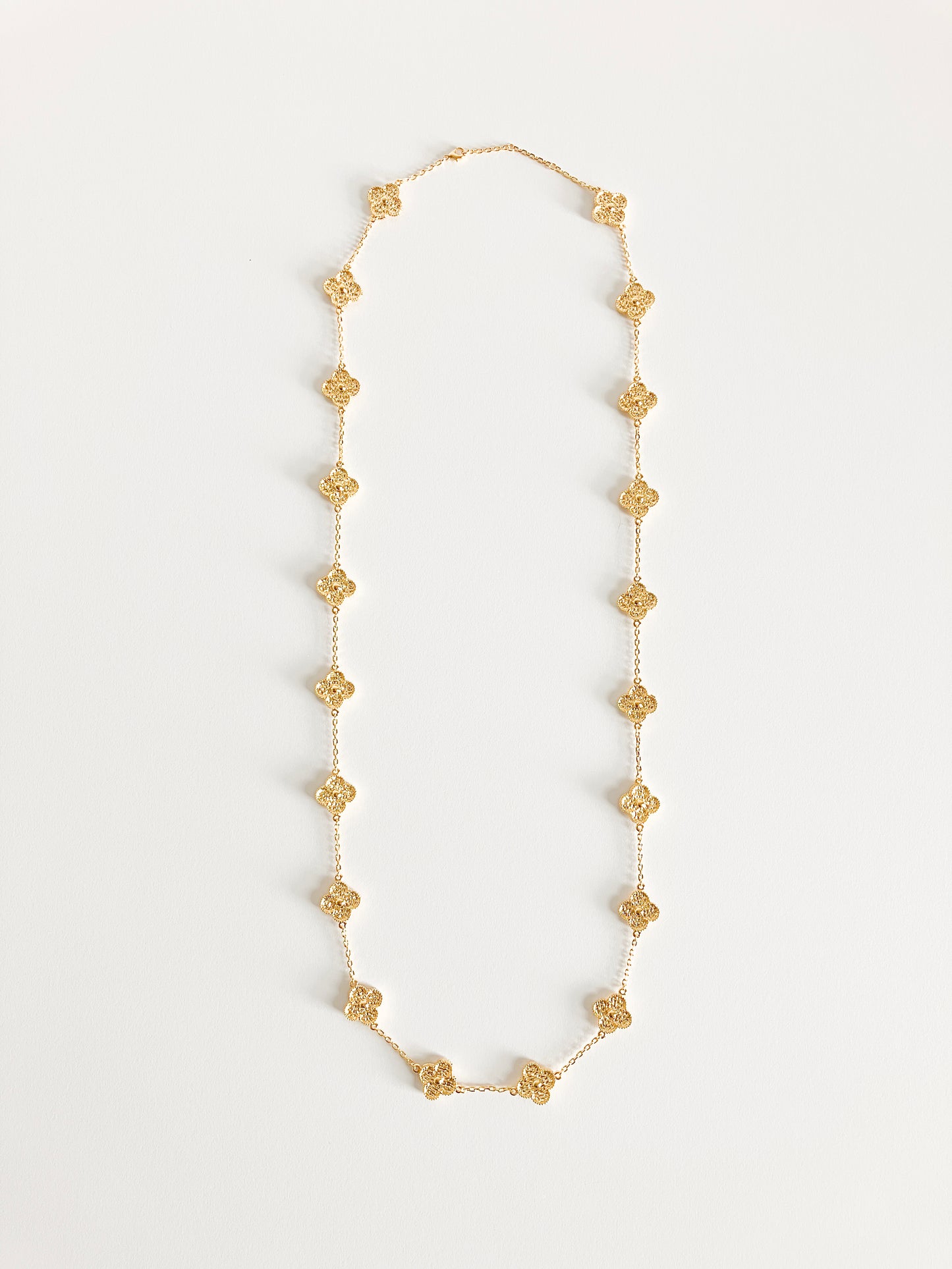 Textured Gold Quatrefoil Motif Necklace