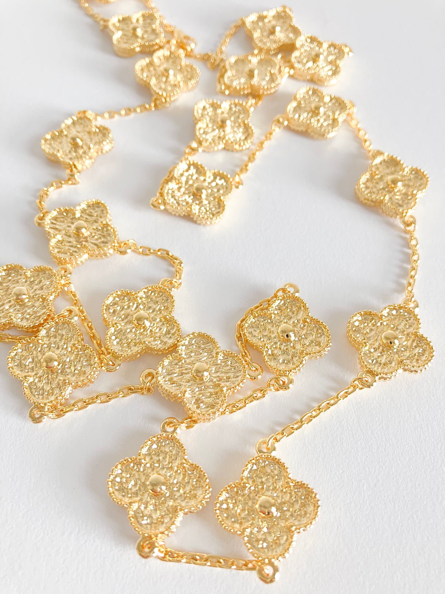 Textured Gold Quatrefoil Motif Necklace