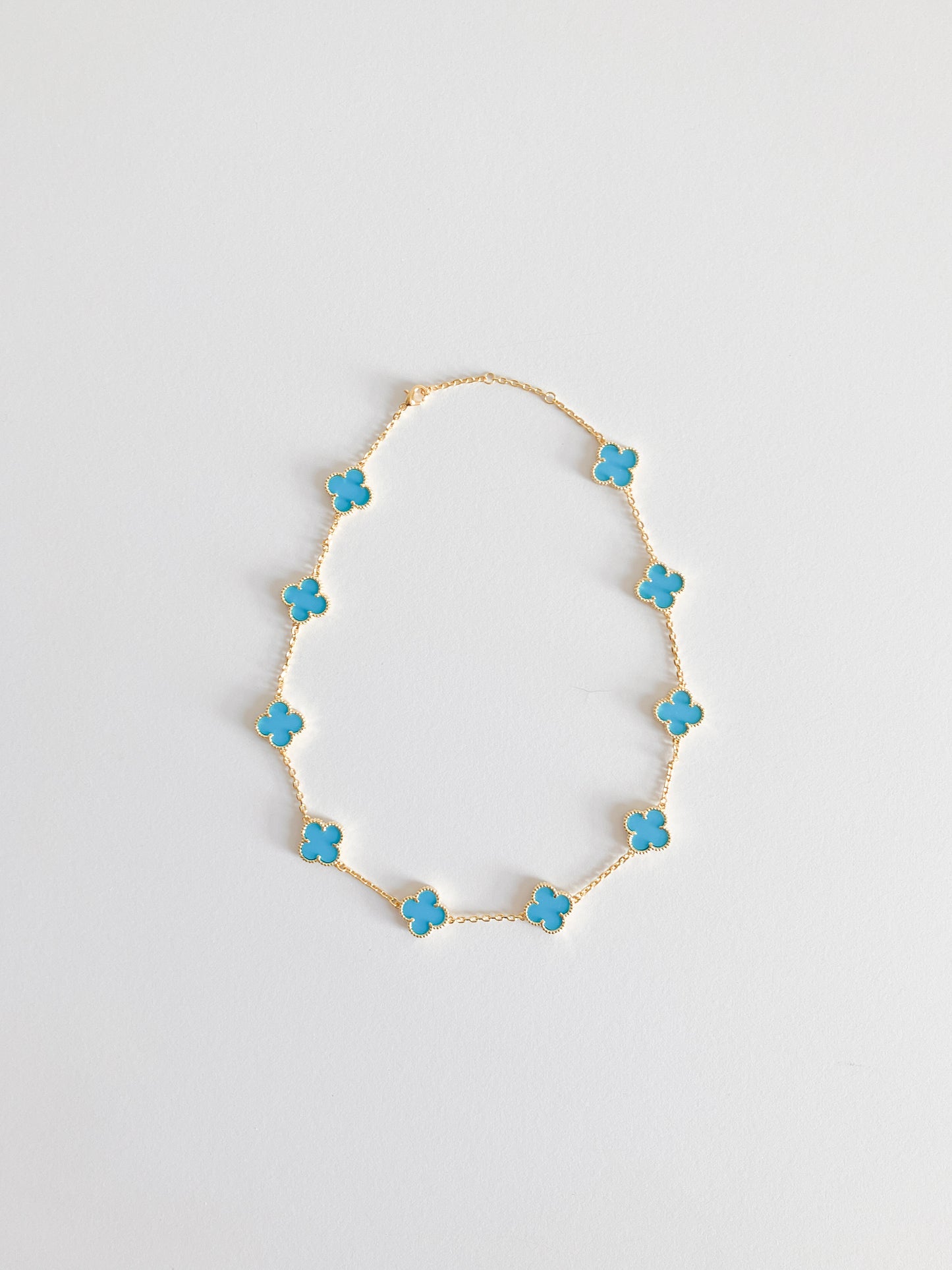 Turquoise Quatrefoil Choker in Gold