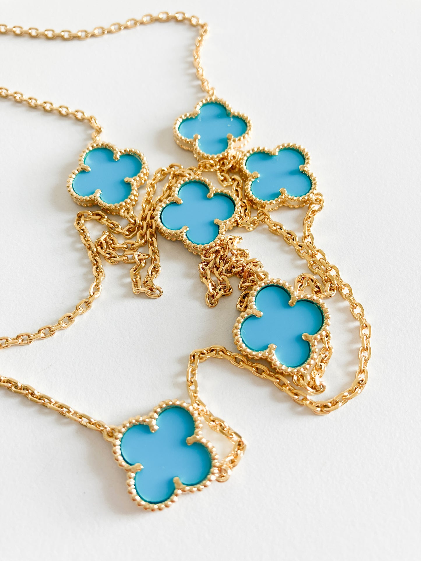 Turquoise Quatrefoil Rope Necklace in Gold