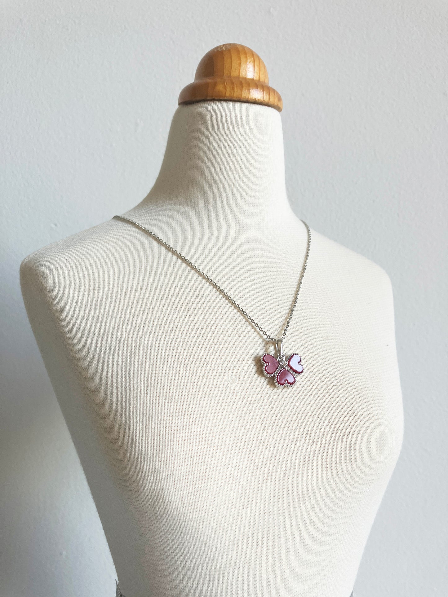 Clover of Hearts in Carnelian and Cubic Zirconium Set in Silver