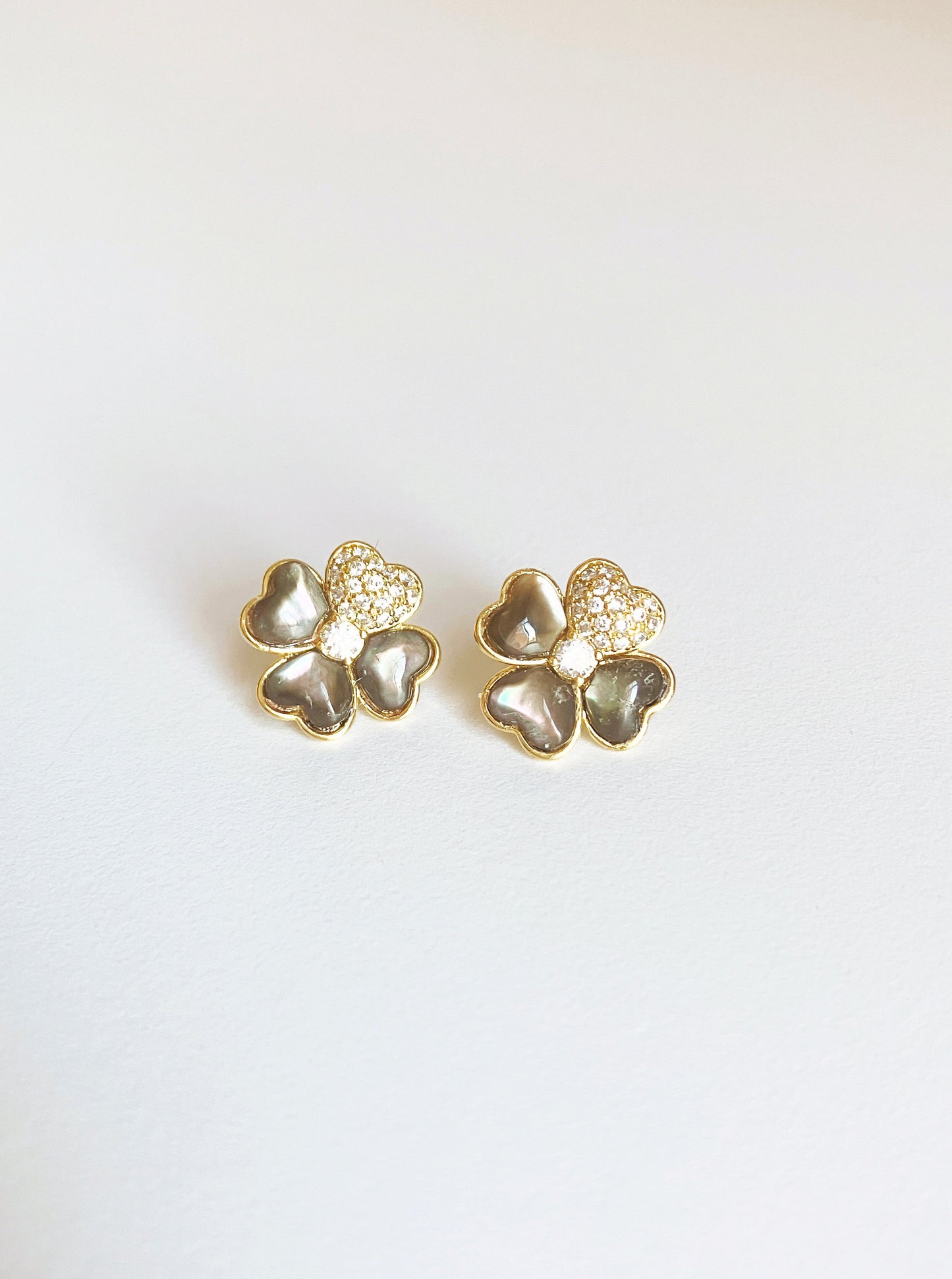Four Leaf Clover of Hearts in Grey Mother of Pearl and Cubic Zirconium