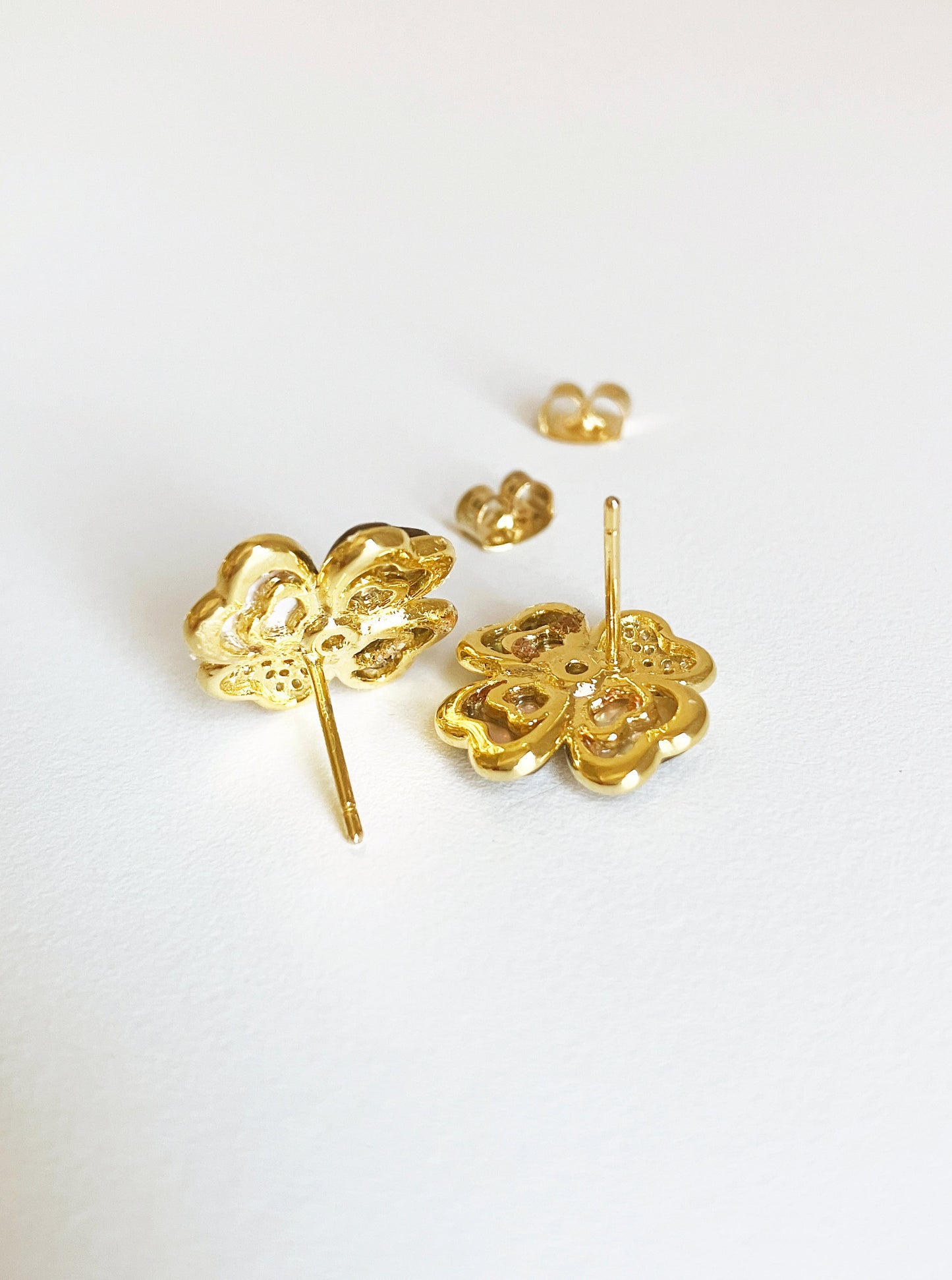 Four Leaf Clover of Hearts in Grey Mother of Pearl and Cubic Zirconium
