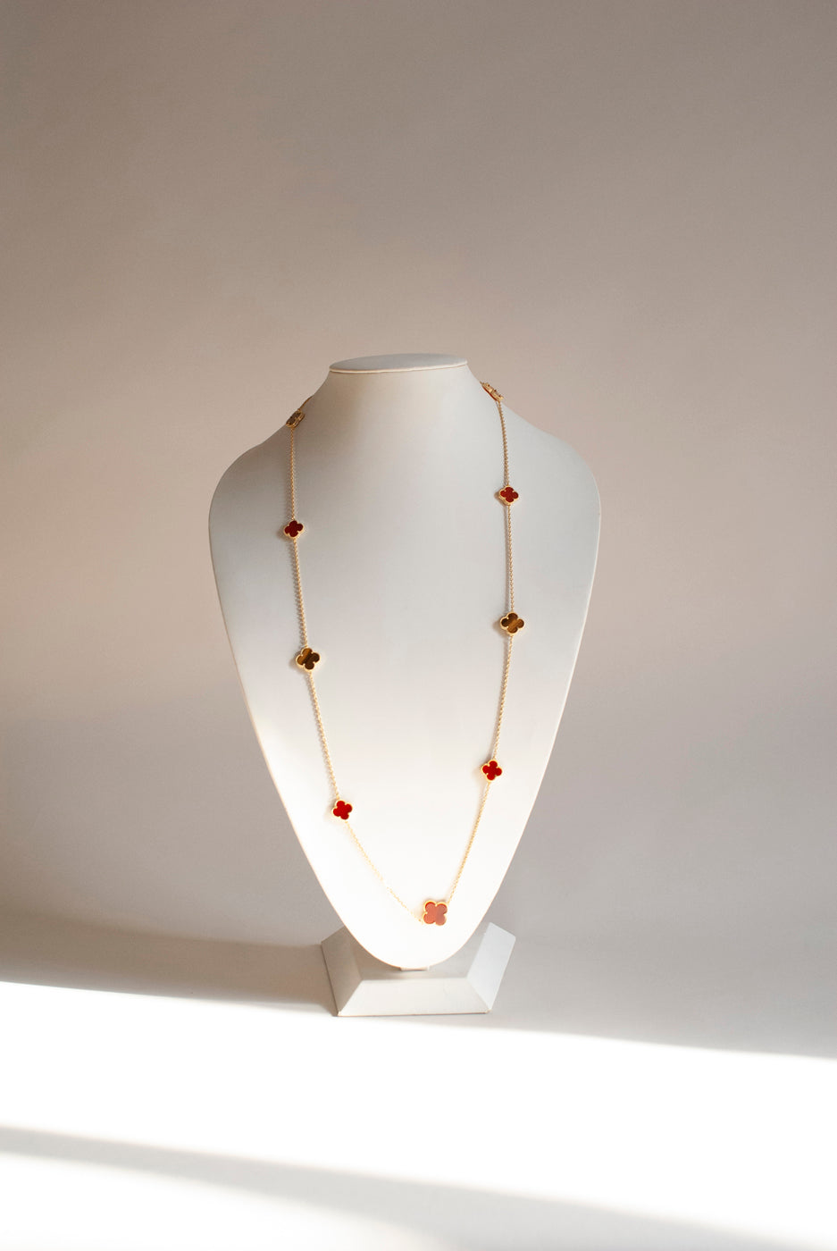 Mixed Size Carnelian and Tiger Eye Quatrefoil Gold Plated Necklace