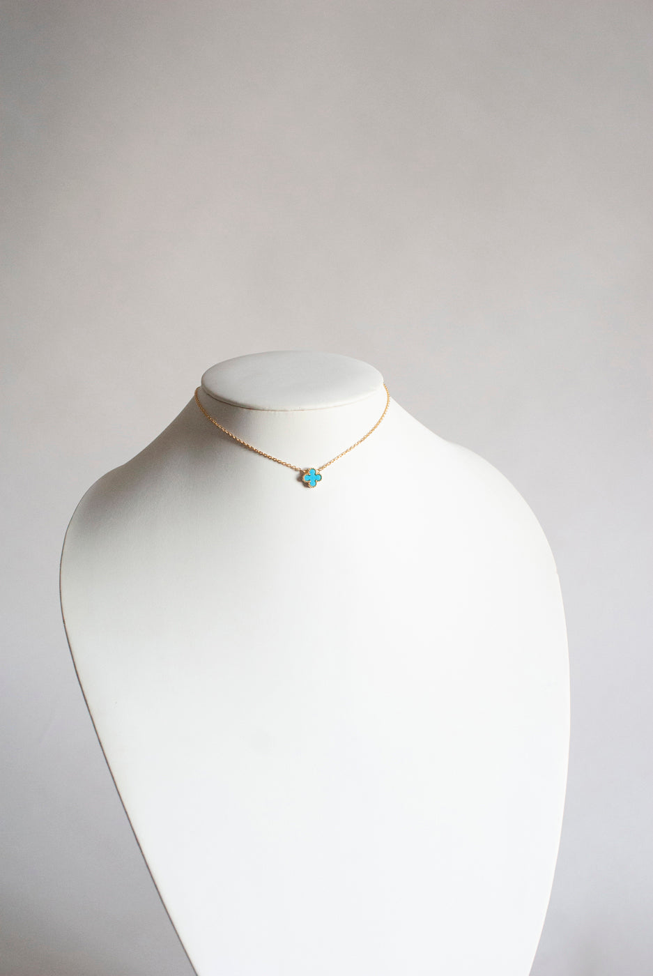 Adjustable Bijou Turquoise Quatrefoil Motif Pendant