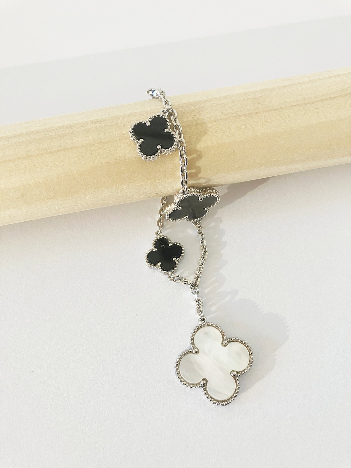 Mixed Mother of Pearl and Onyx Quatrefoil Motif Parure in Silver