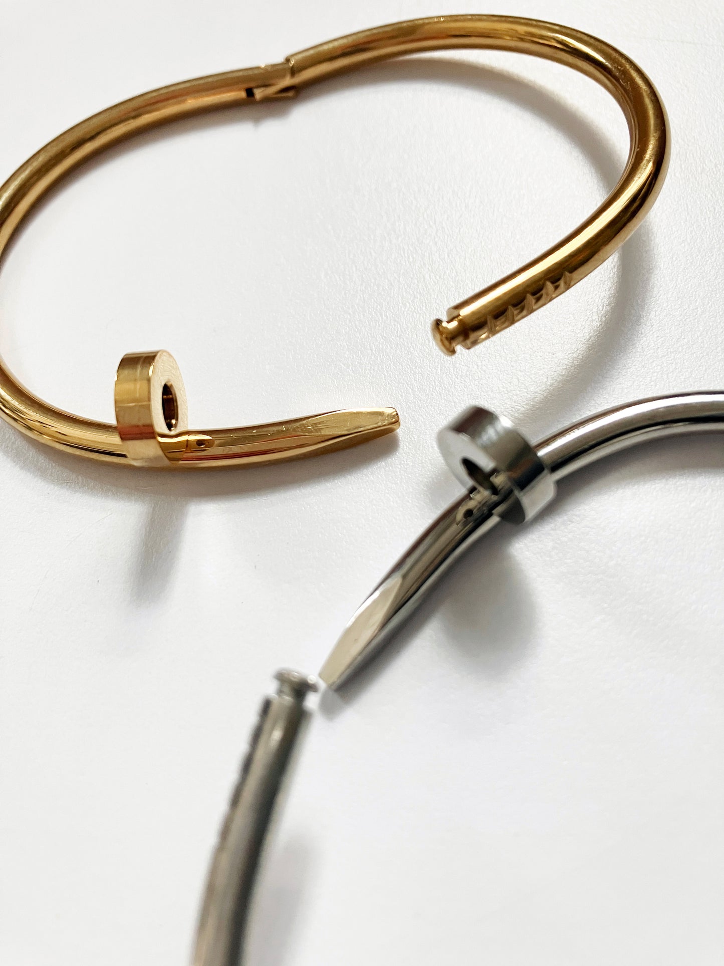 Twisted Nail Gold Bangle