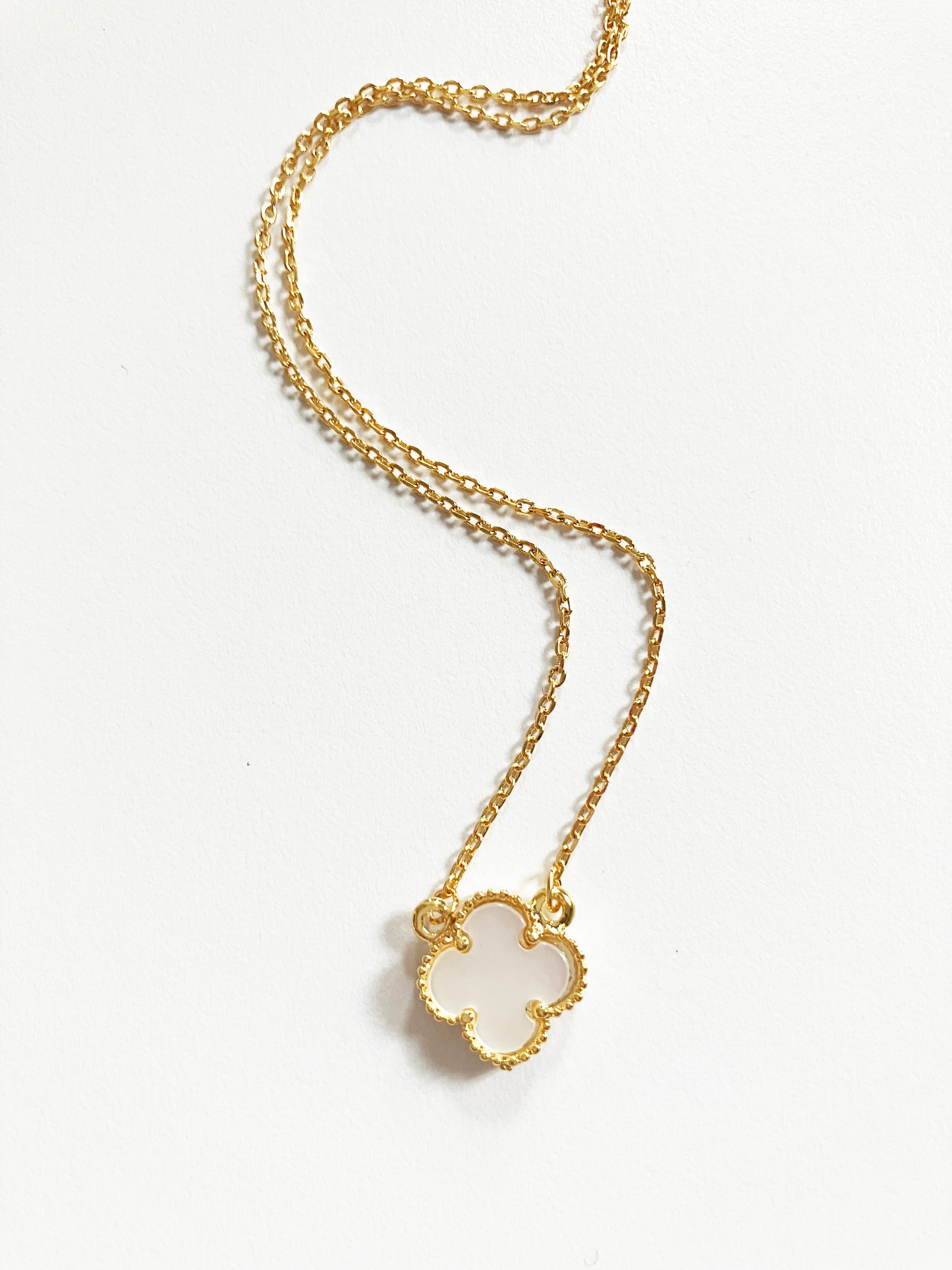 Adjustable Small Mother of Pearl Quatrefoil Motif Pendant