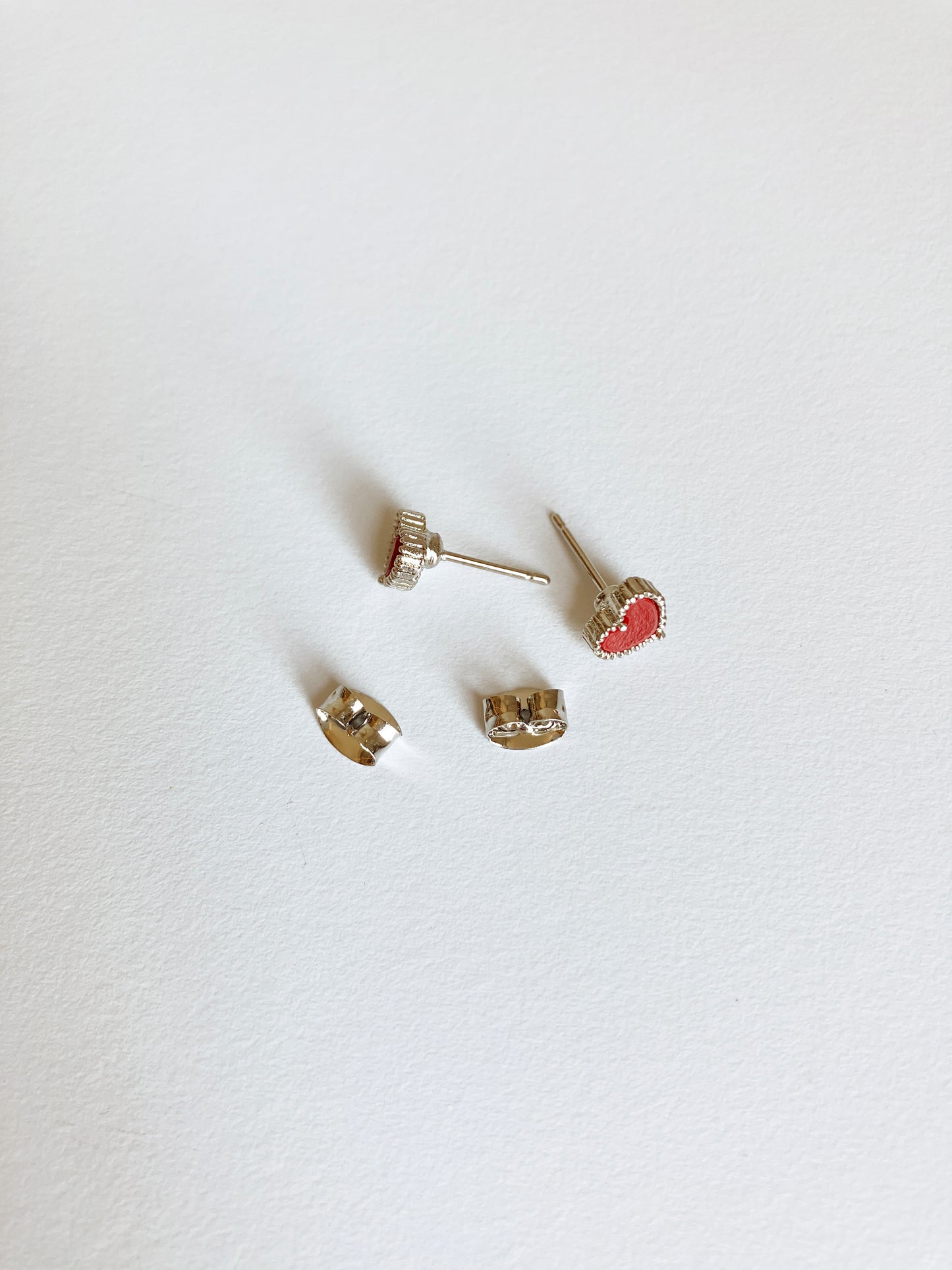 Bisous Heart Earrings in Silver and Carnelian