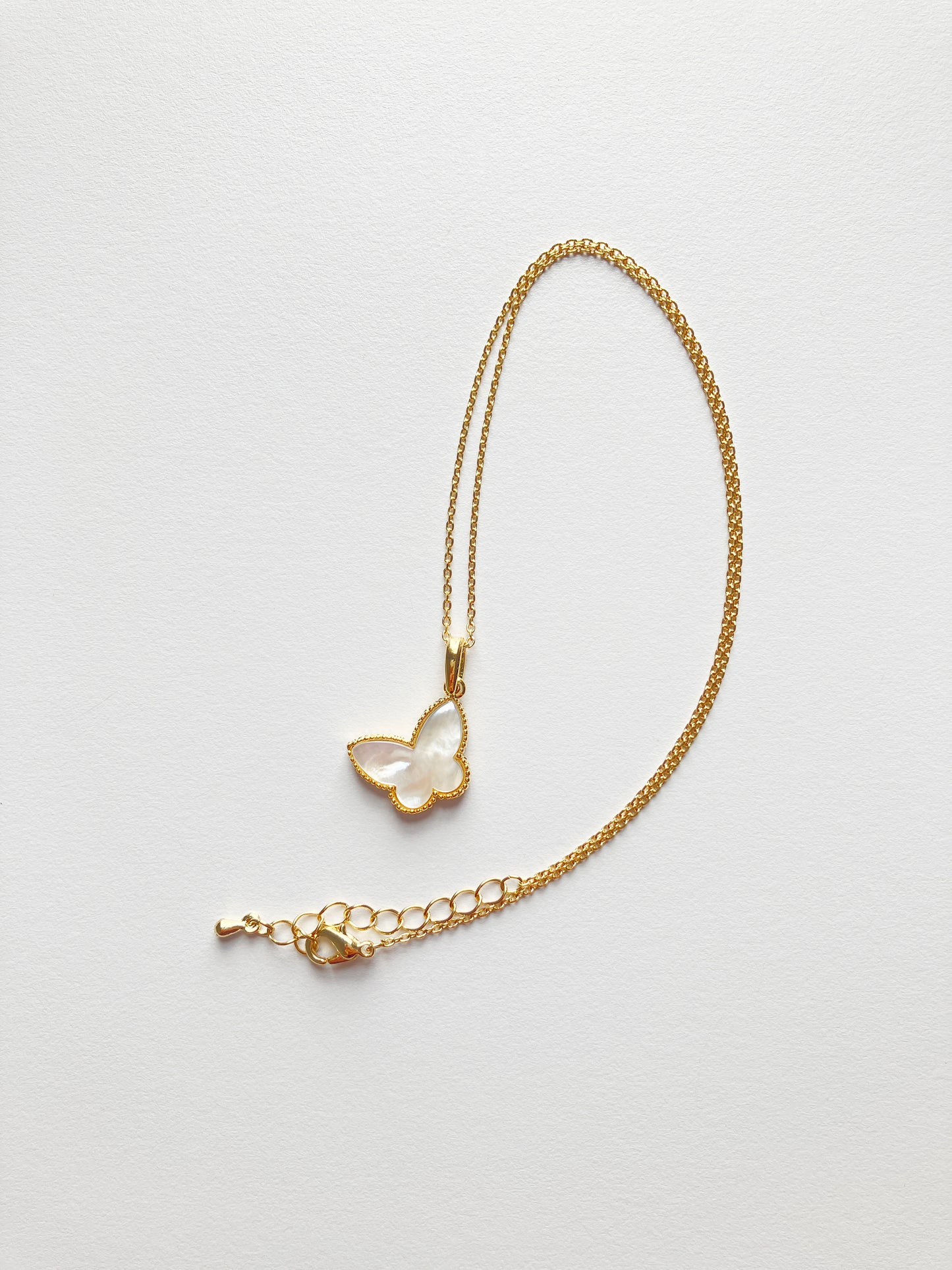 Adjustable Mother of Pearl Butterfly Motif Charm Pendant in Gold