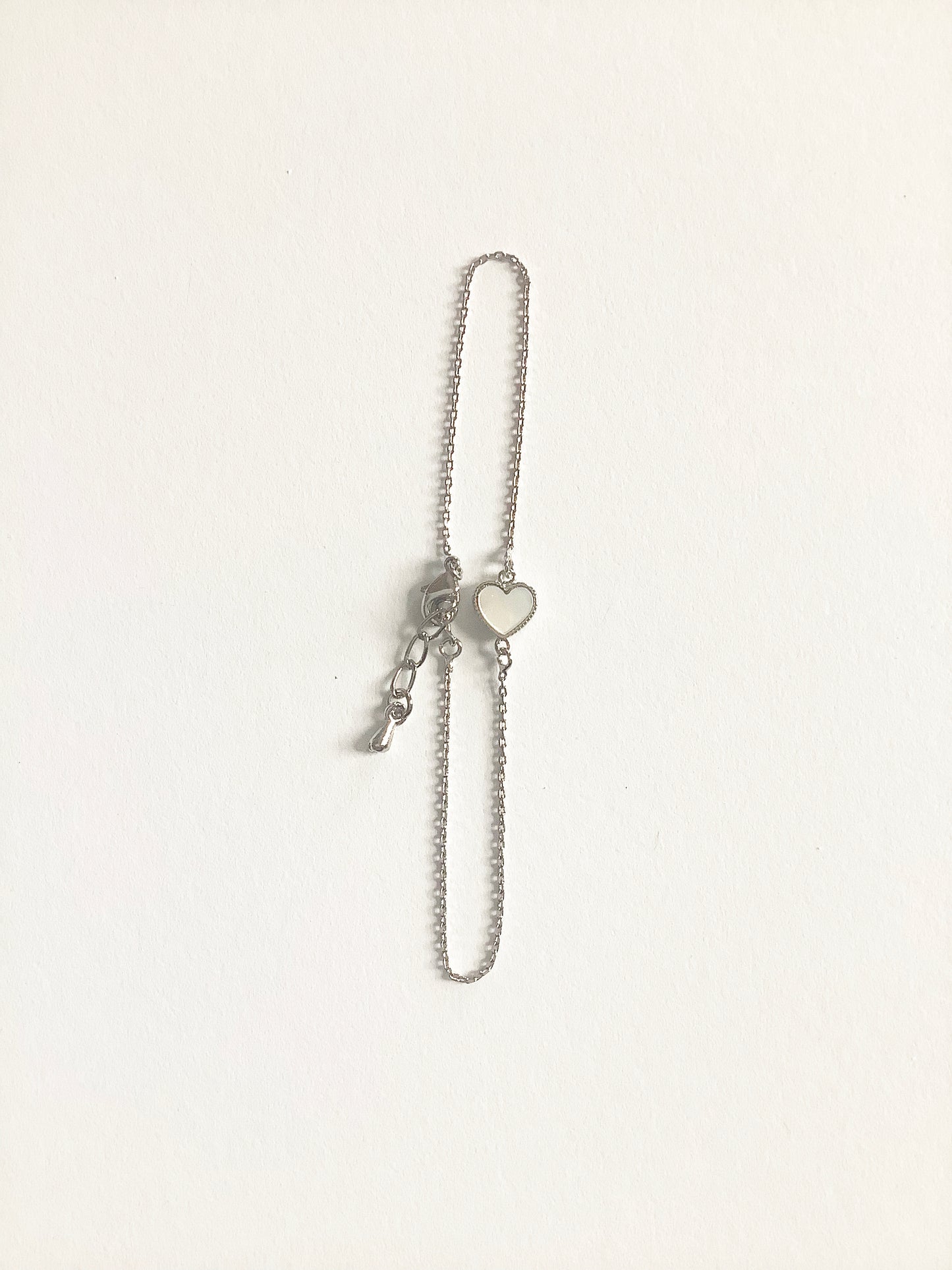 Mother of Pearl Sweetheart Bracelet in Silver