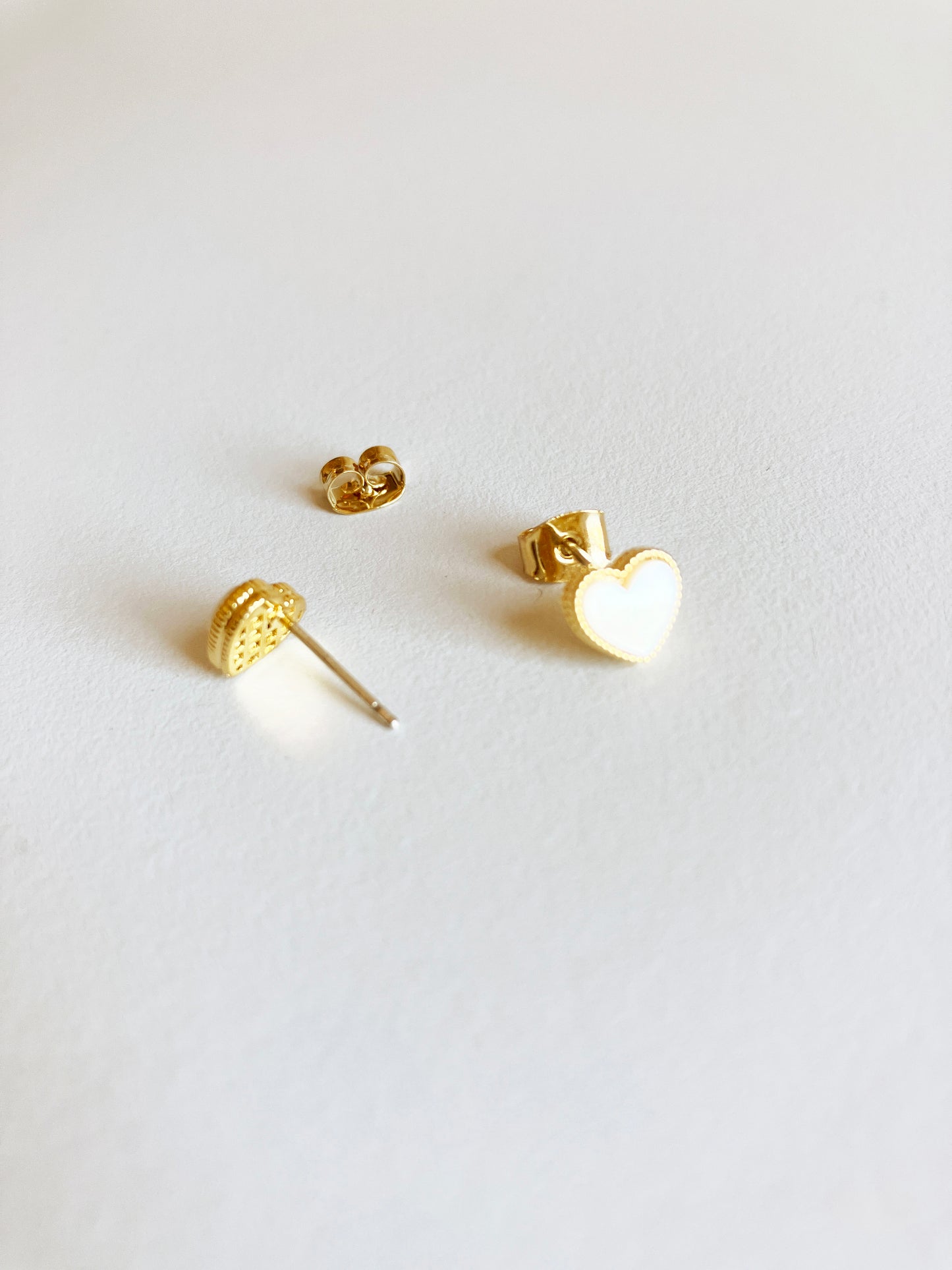 Mother of Pearl Sweetheart Earrings