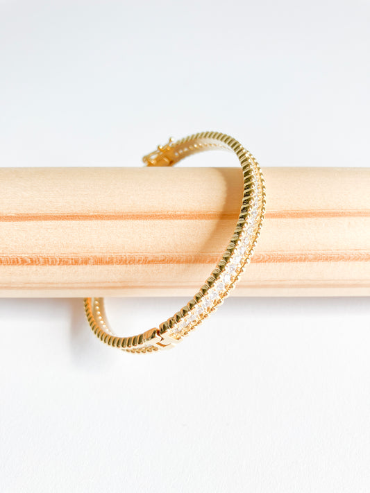Cubic Zirconia Perlage Bangle in Gold