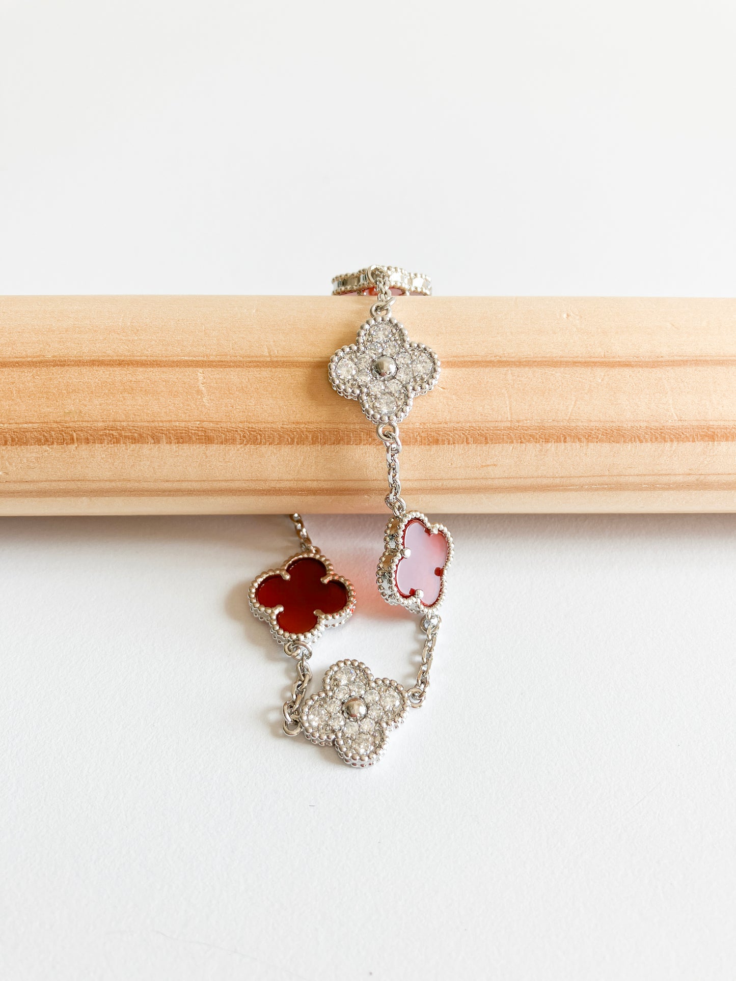 Cubic Zirconia and Carnelian Demi Quatrefoil Bracelet in Silver