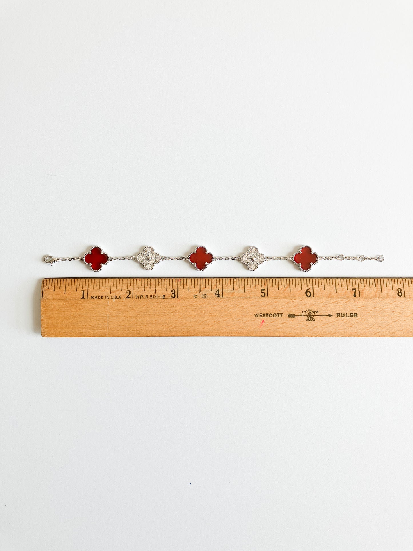 Cubic Zirconia and Carnelian Demi Quatrefoil Bracelet in Silver
