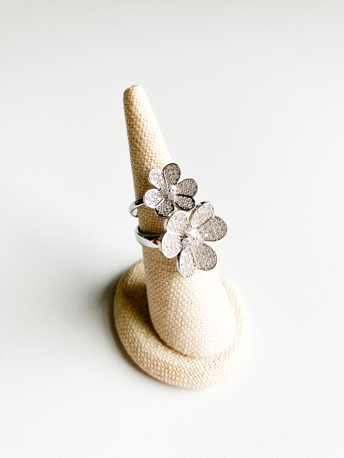Cubic Zirconia Small Clover Ring in Silver