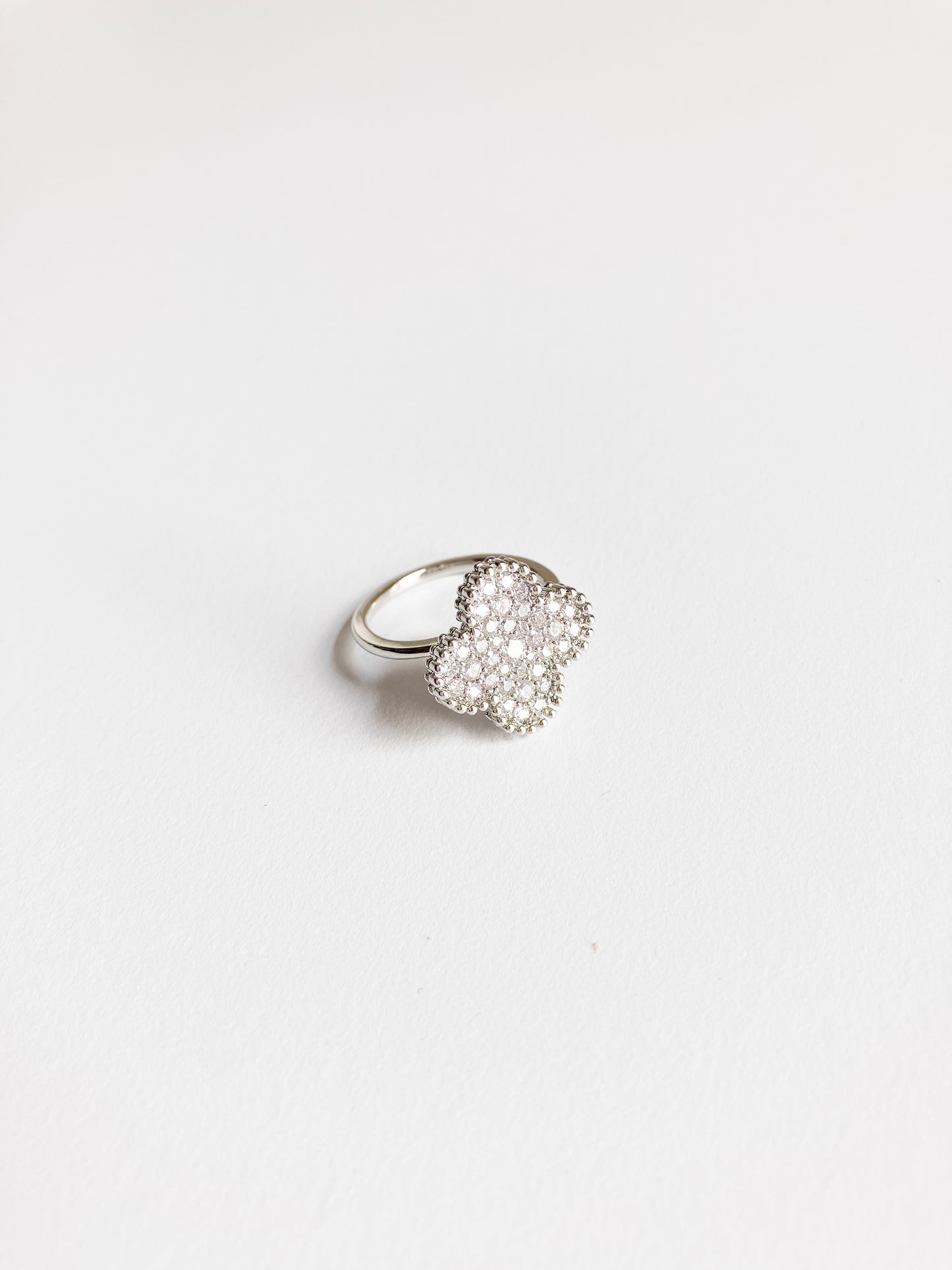 Cubic Zirconia Demi Quatrefoil Motif Ring in Silver