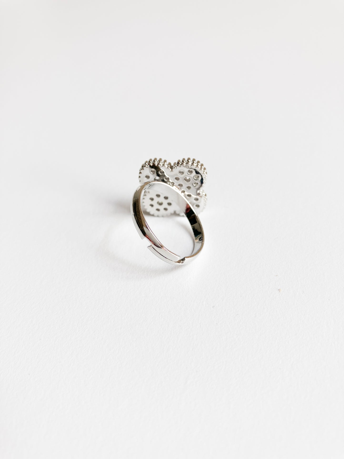 Cubic Zirconia Quatrefoil Motif Ring in Silver