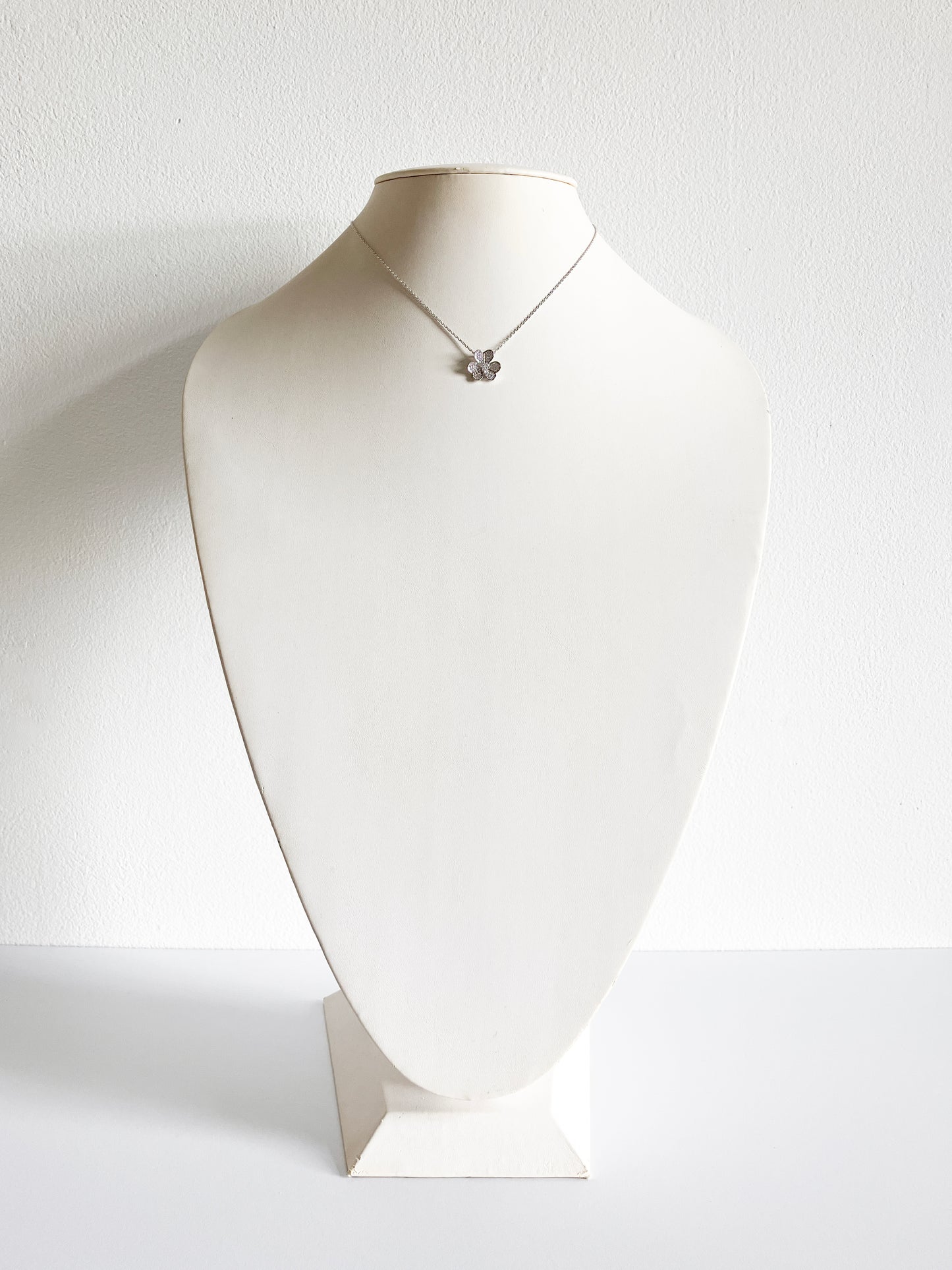 Cubic Zirconium Small Clover Pendant in Silver