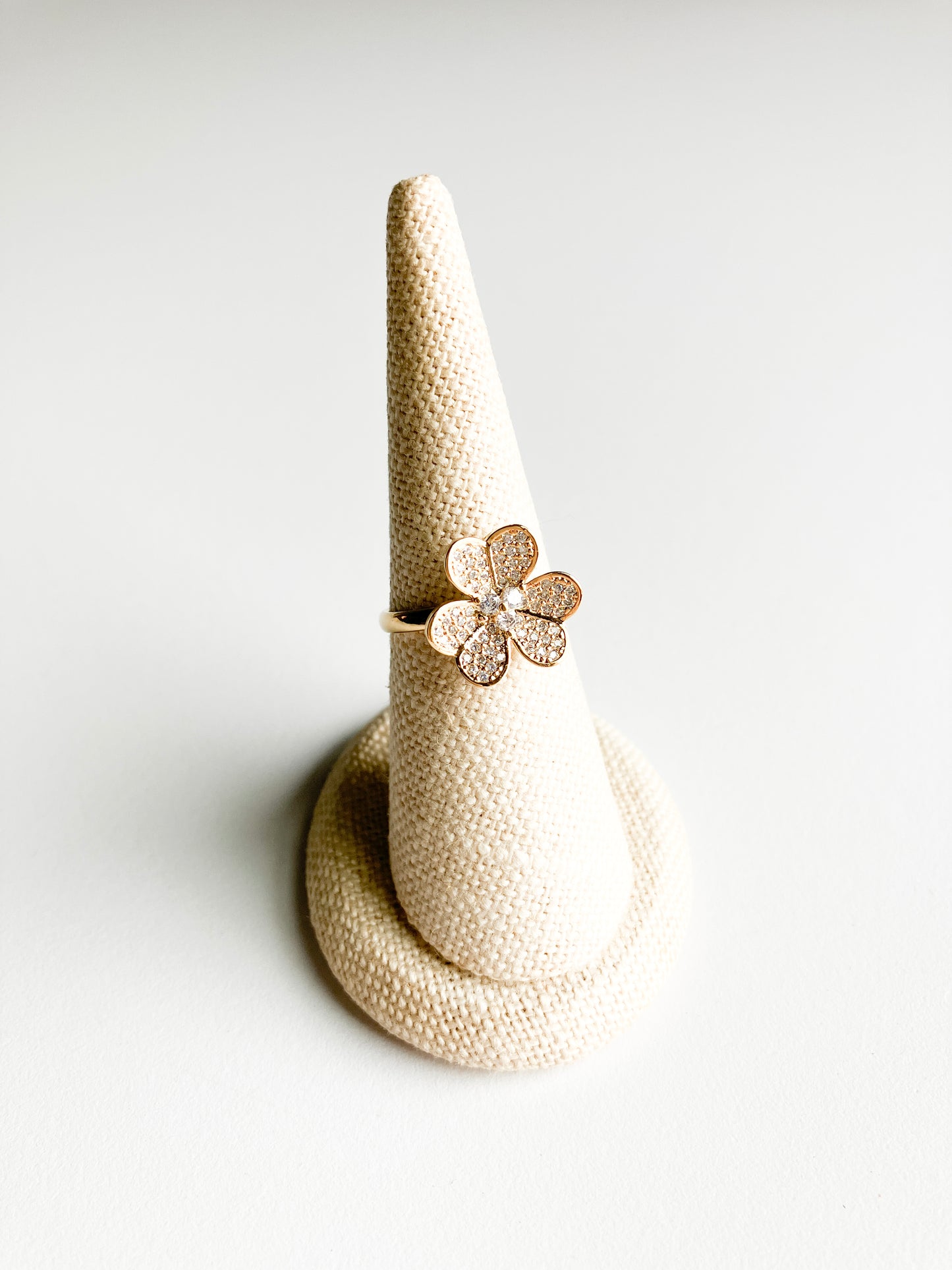 Cubic Zirconia Small Clover Ring in Gold