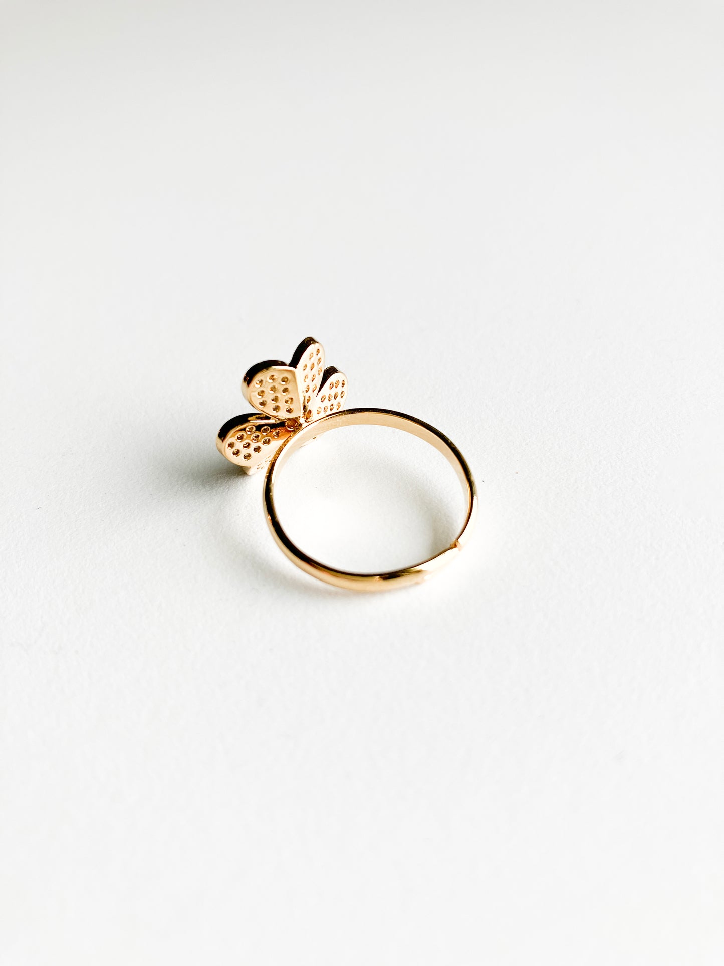 Cubic Zirconia Small Clover Ring in Gold