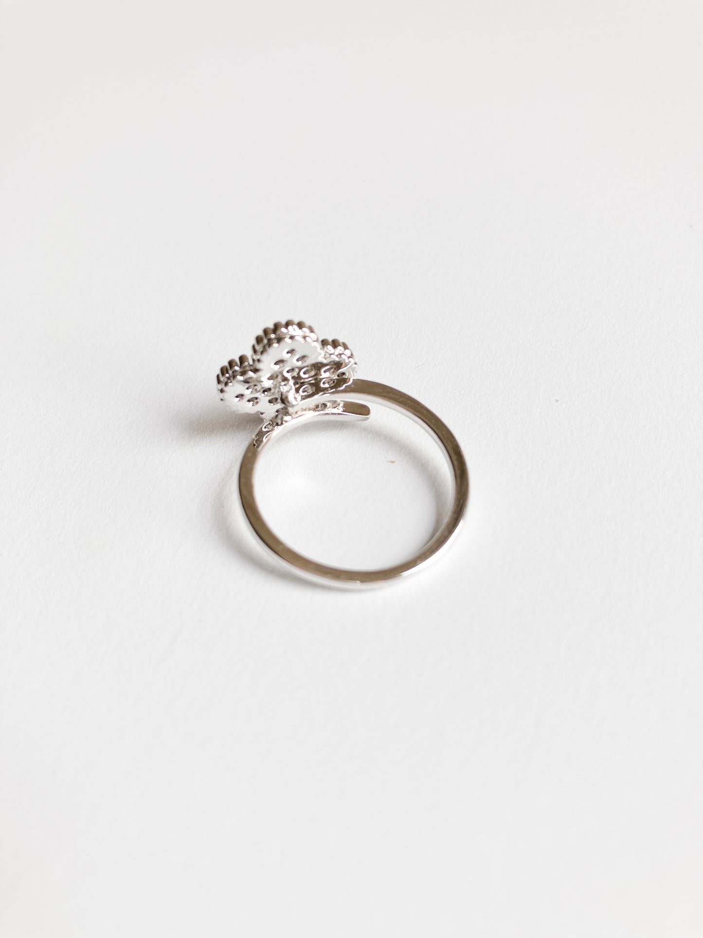 Cubic Zirconia Small Quatrefoil Motif Ring in Silver