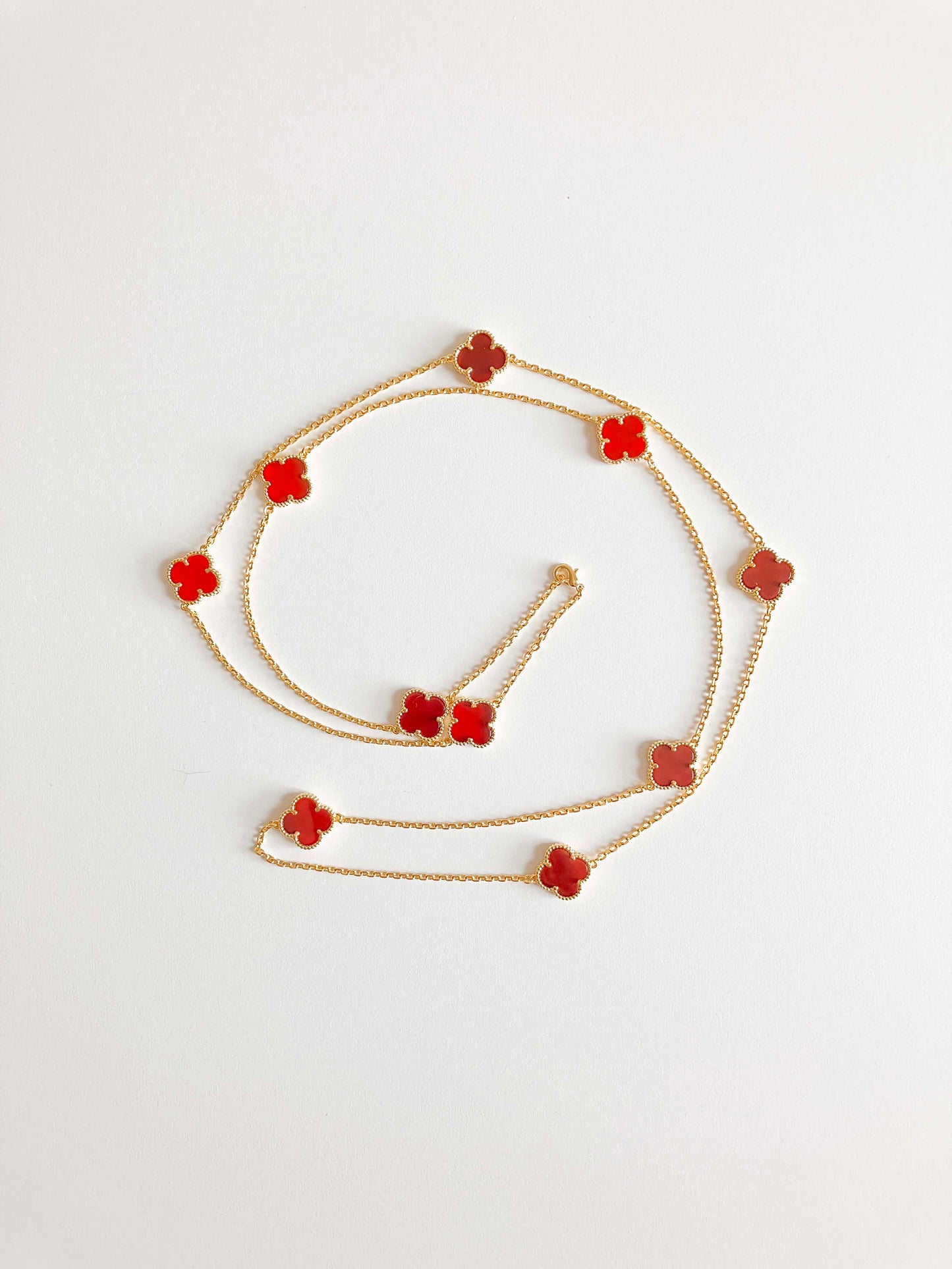 Carnelian Quatrefoil Rope Necklace in Gold