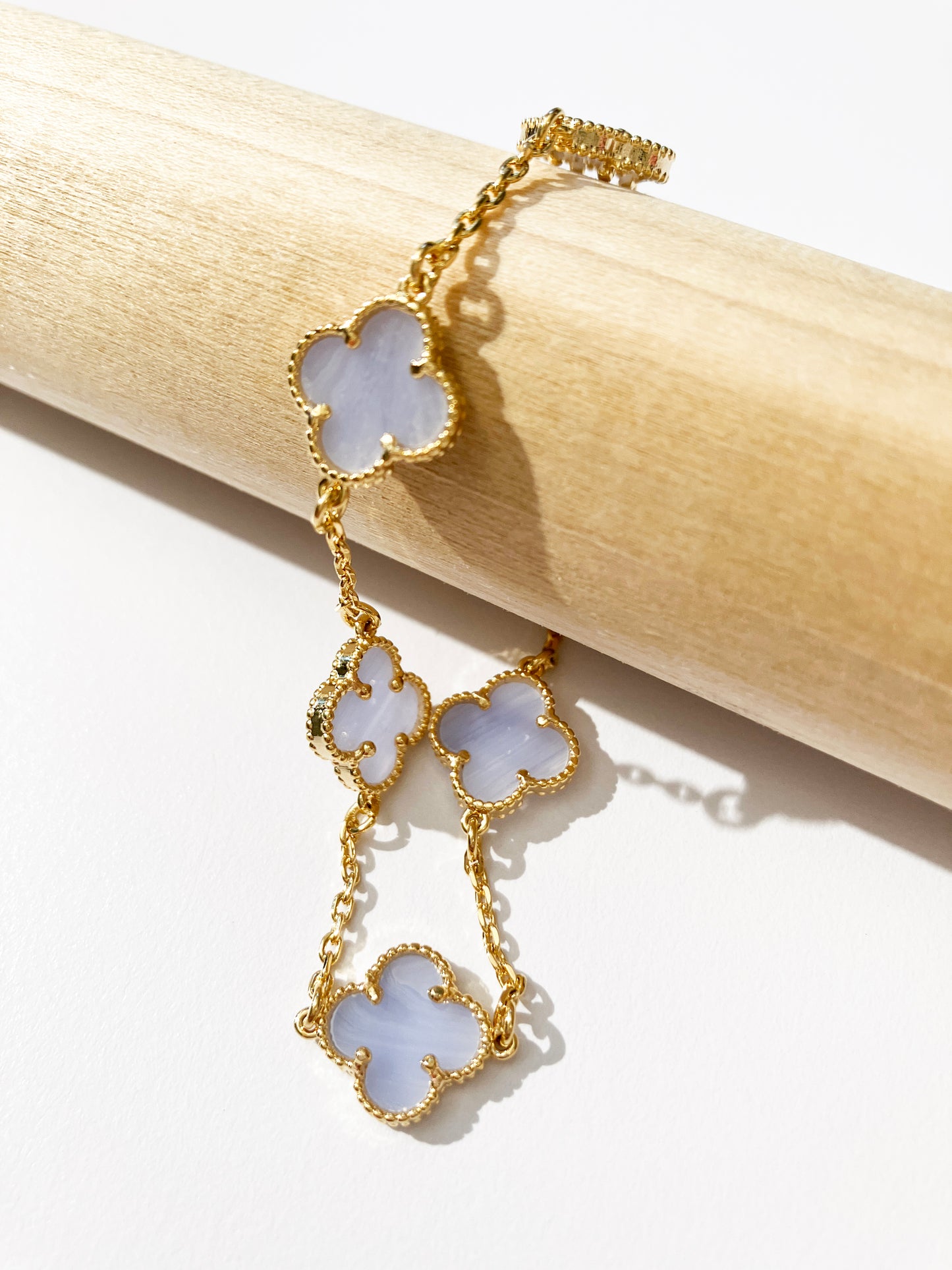 Adjustable 7.5" Agate Quatrefoil Bracelet