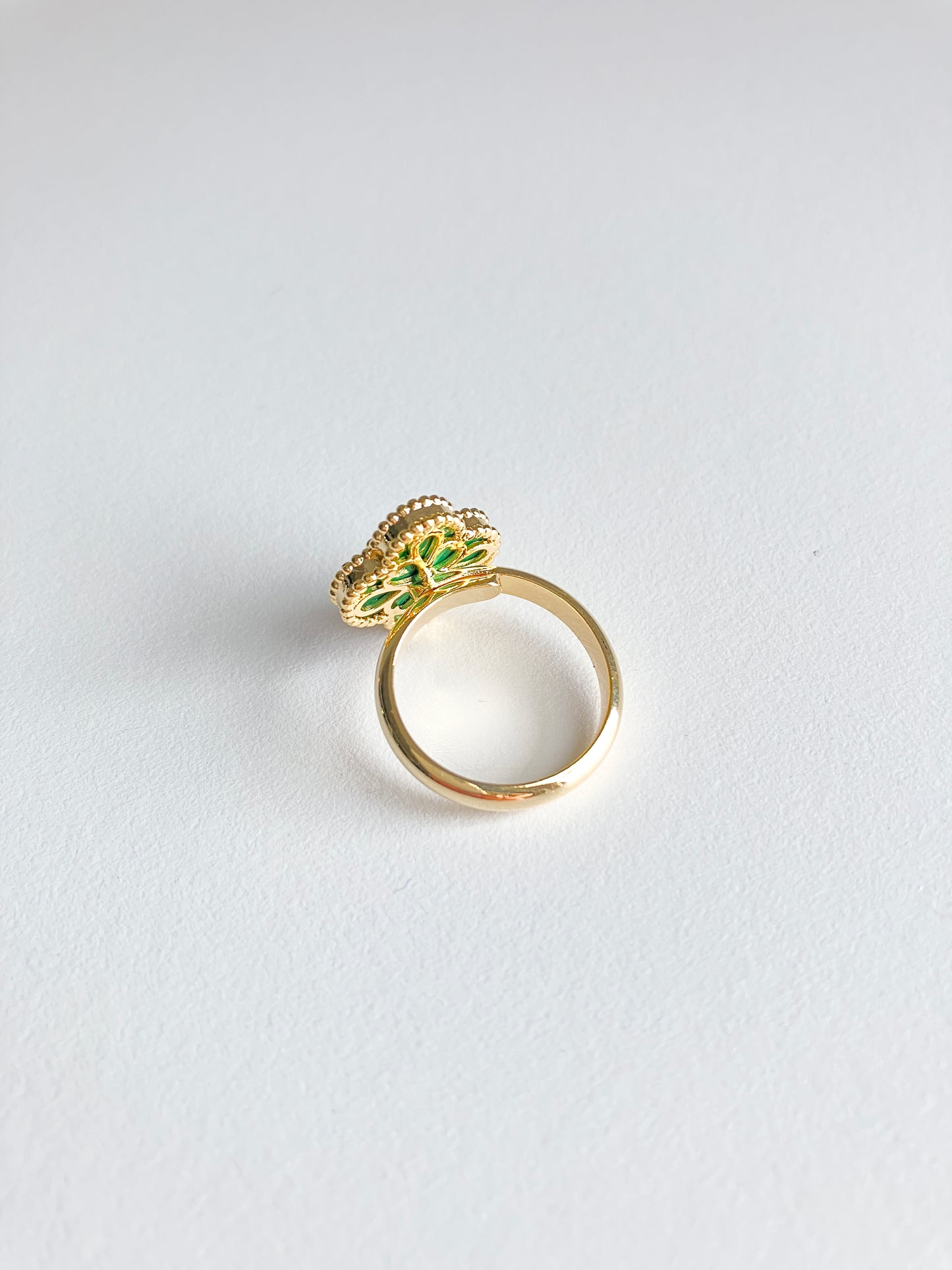 Malachite Demi Quatrefoil Ring in Gold