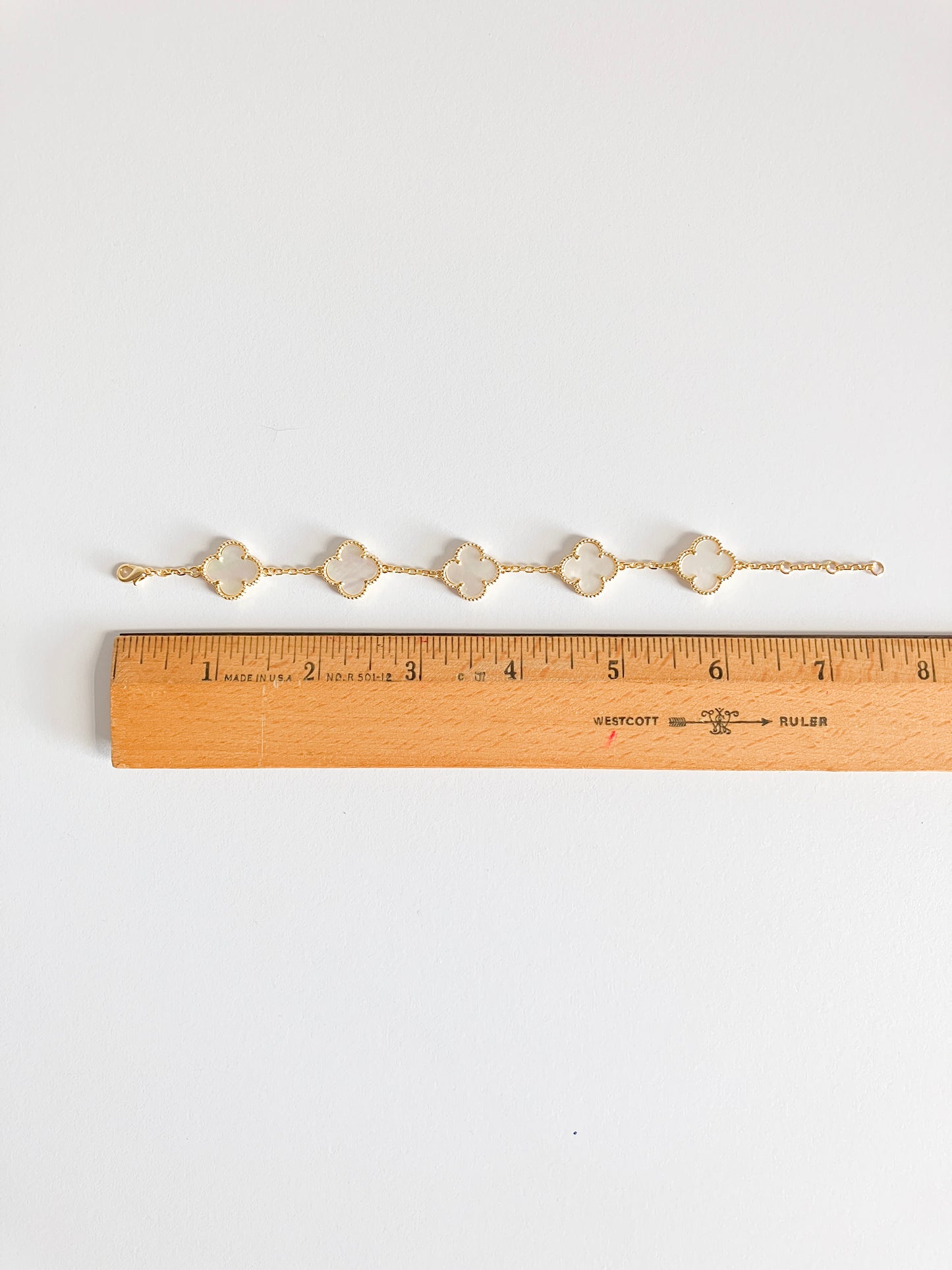 Mother of Pearl Demi Quatrefoil Bracelet in Gold