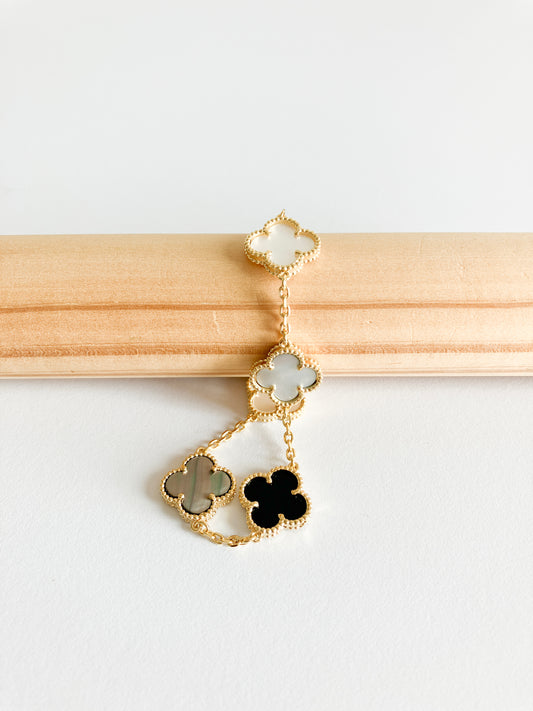 Mixed Mother of Pearl and Onyx Demi Quatrefoil Bracelet in Gold