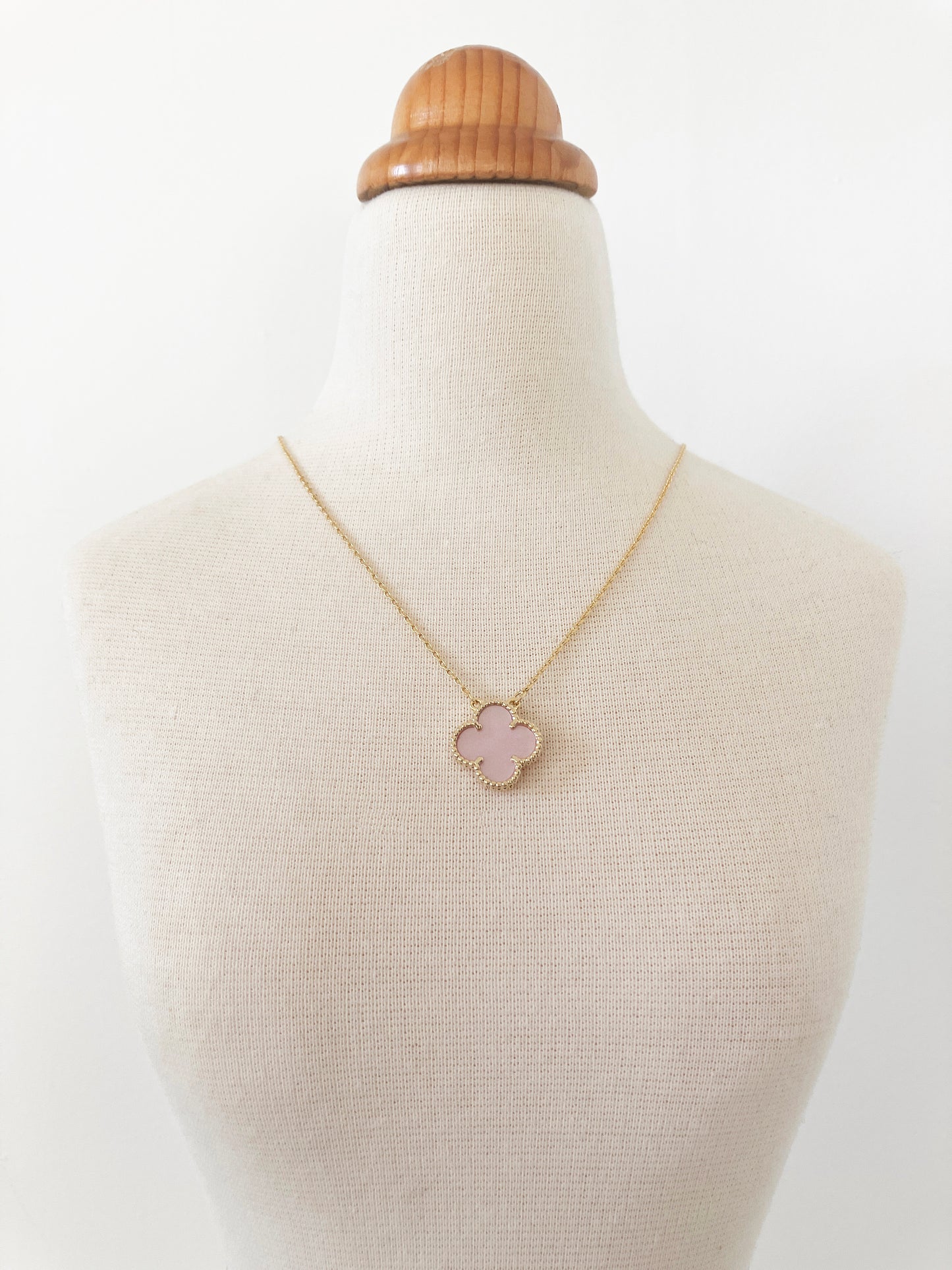 Adjustable Demi Pink Mother of Pearl Quatrefoil Motif Pendant