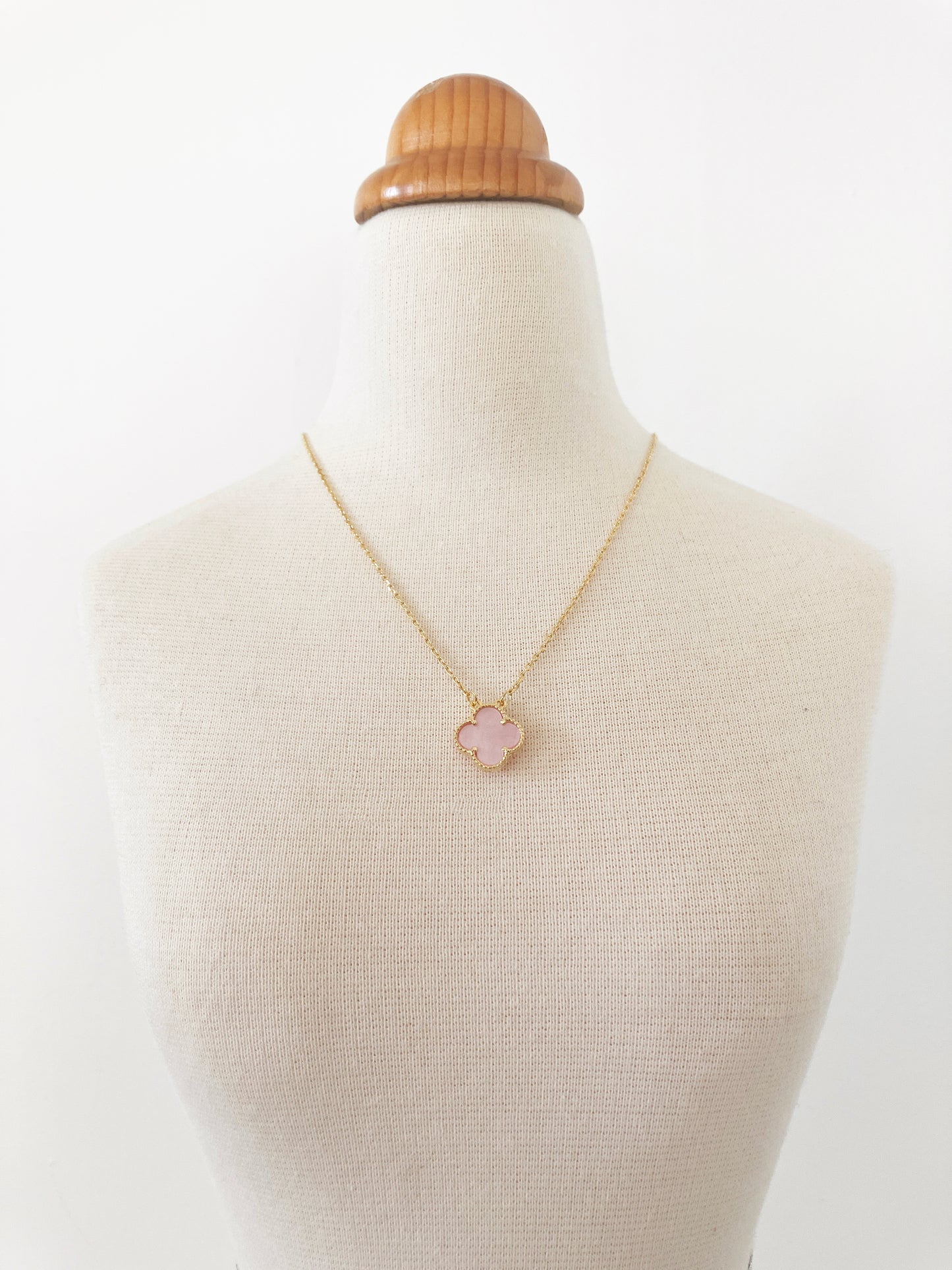 Adjustable Small Pink Mother of Pearl Quatrefoil Motif Pendant