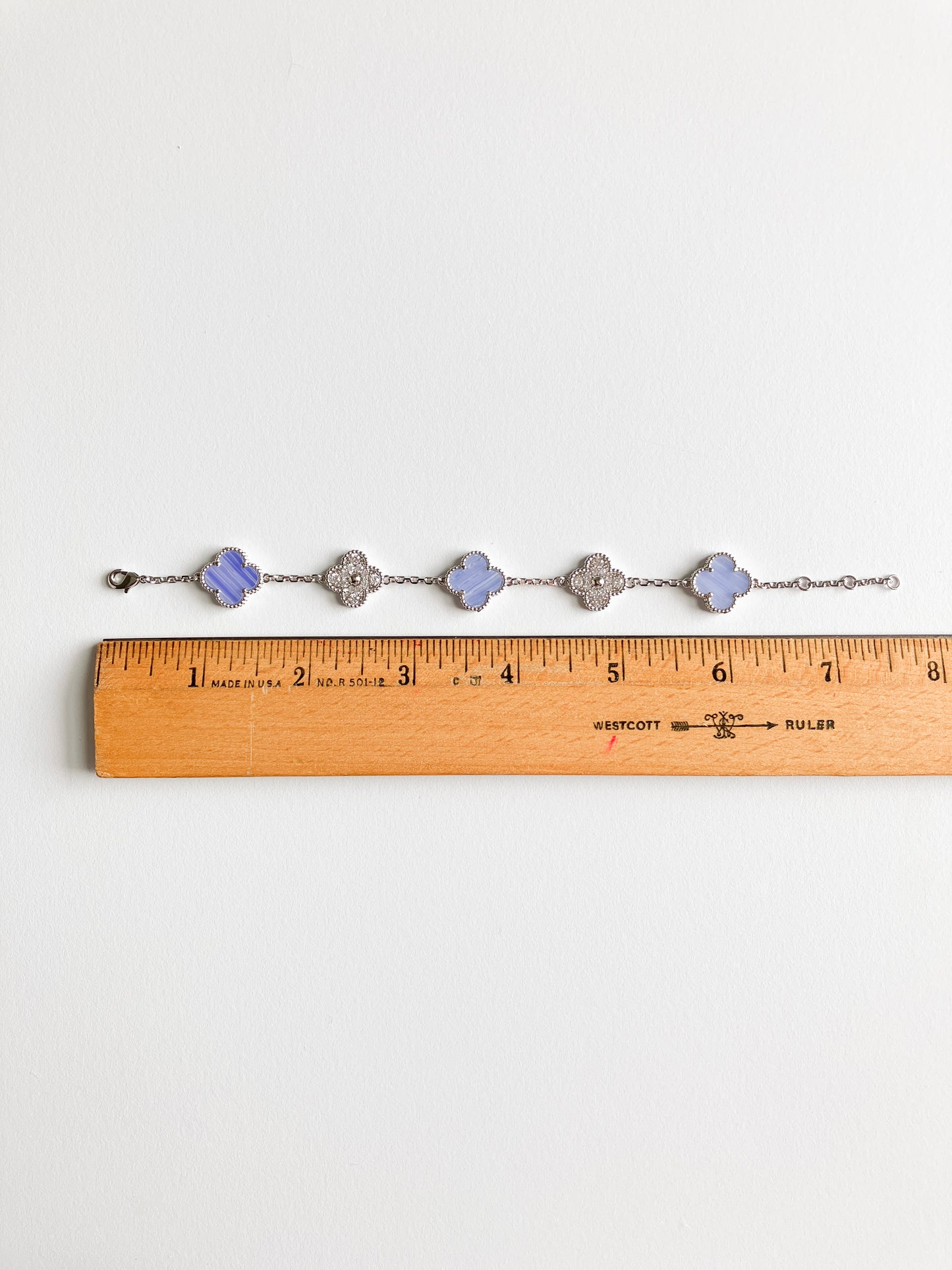 Agate and Cubic Zirconia Quatrefoil Bracelet in Silver