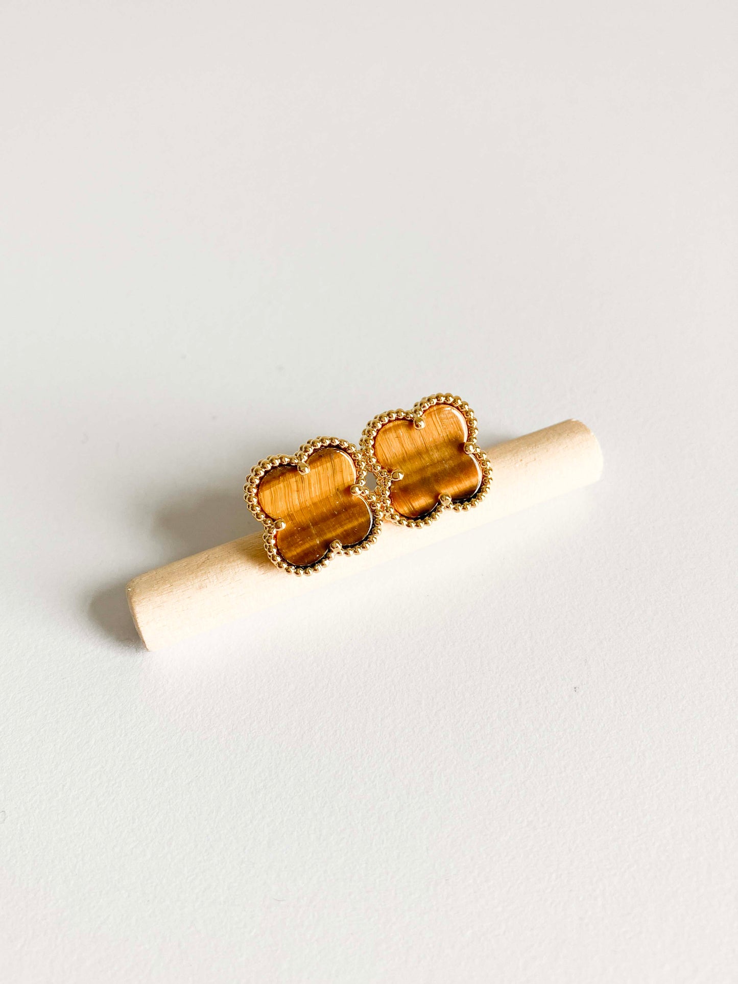 Tiger Eye Demi Quatrefoil Ring in Gold