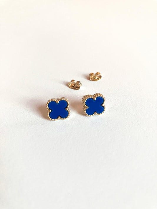 Bijou Lapis Lazuli Quatrefoil Stud Earrings in Gold