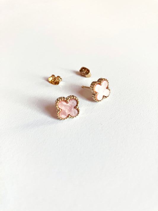 Bijou Rose Mother of Pearl Quatrefoil Stud Earrings in Gold
